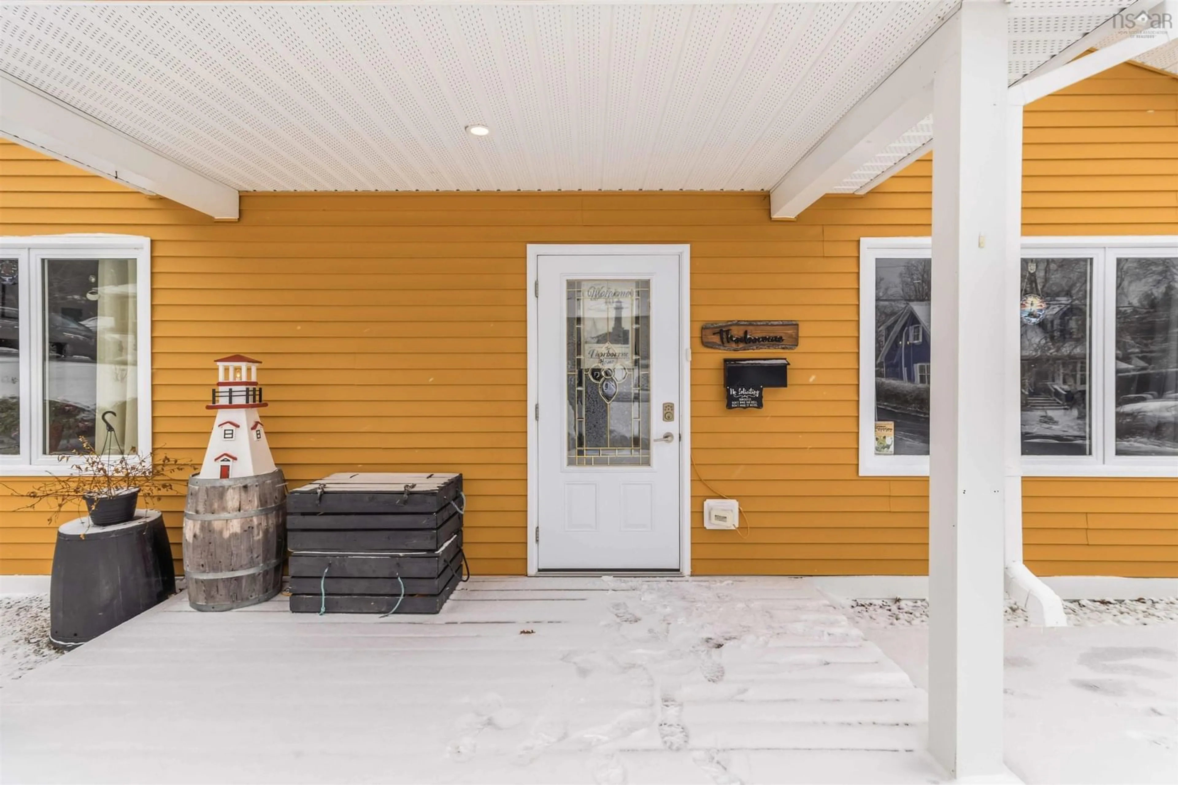 Indoor entryway for 22 Hillside Dr, Bridgewater Nova Scotia B4V 3C7