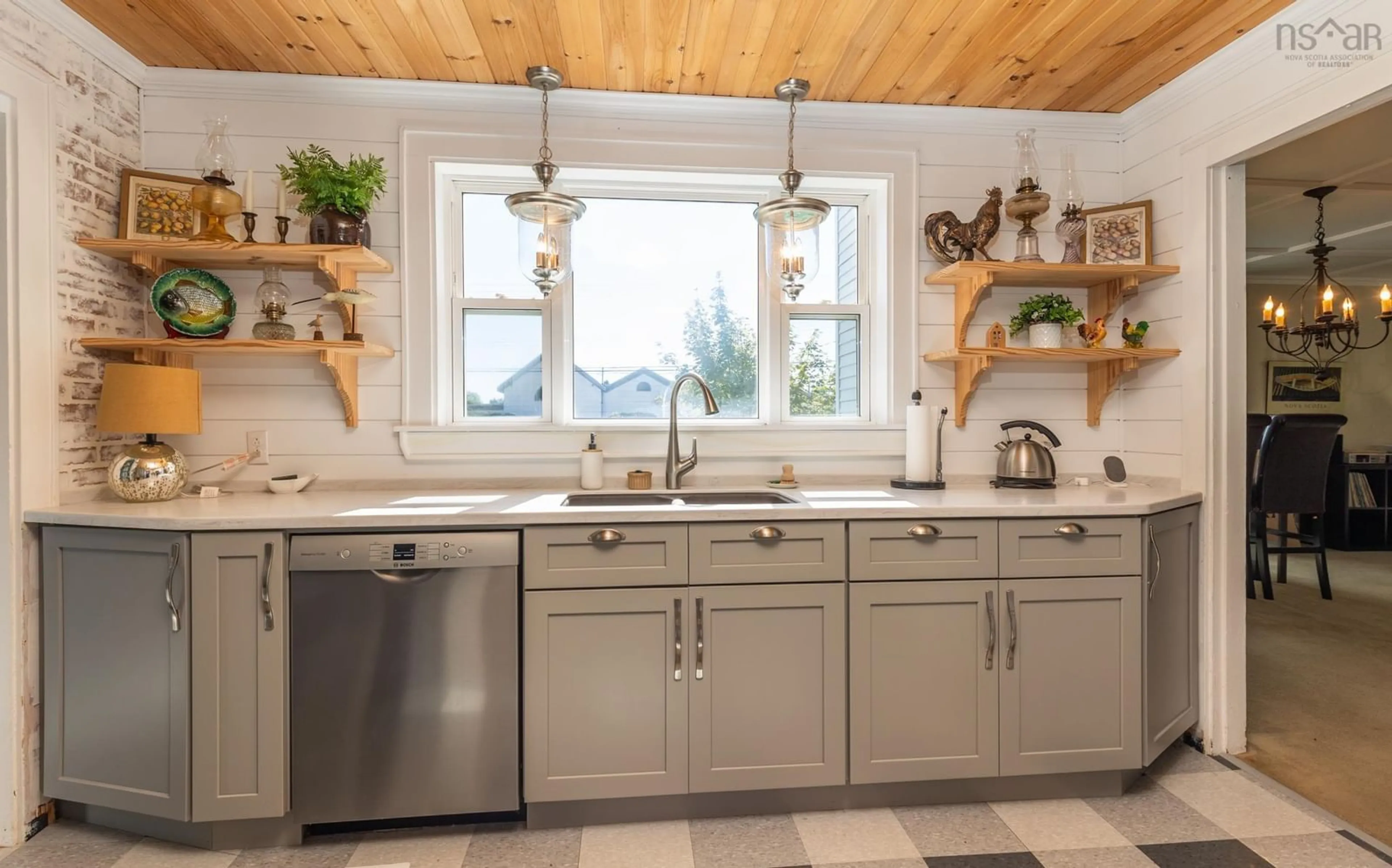 Unknown for 53 William St, Yarmouth Nova Scotia B5A 1Y4