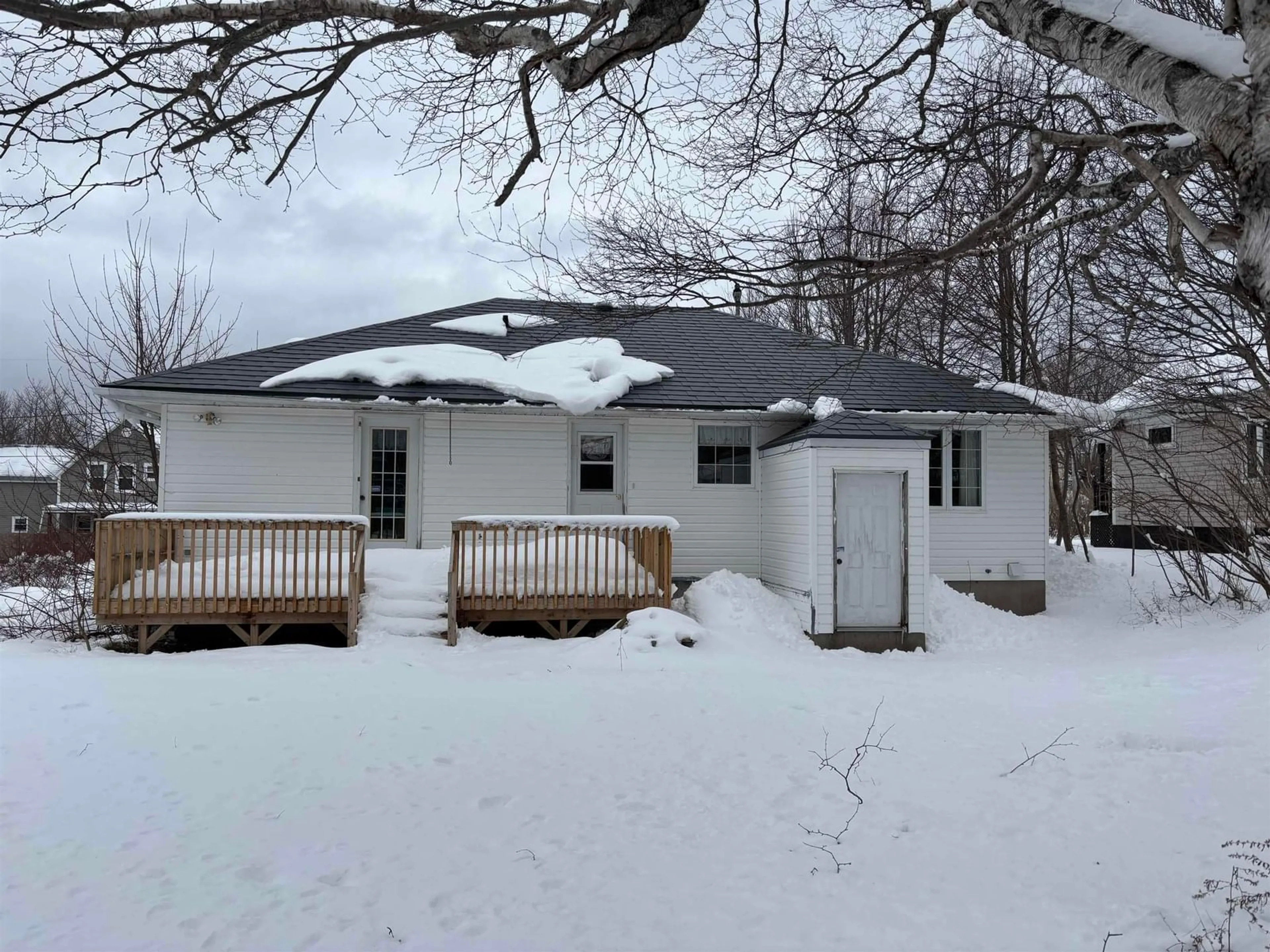 A pic from outside/outdoor area/front of a property/back of a property/a pic from drone, street for 41 Beech Street, Sydney Mines Nova Scotia B1V 1J2