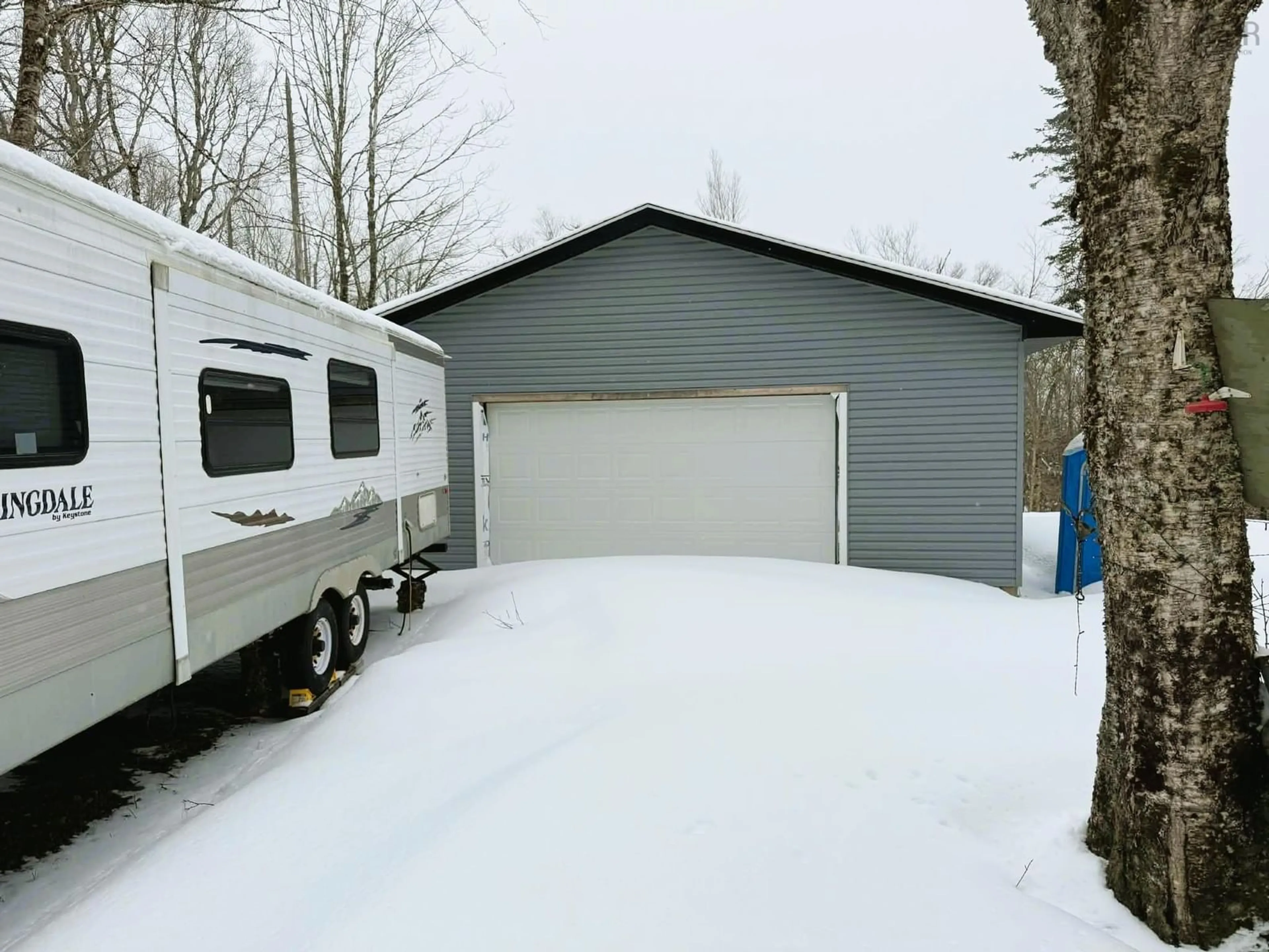 Indoor garage for 294 North End Rd, Sutherland Lake Nova Scotia B0M 1G0