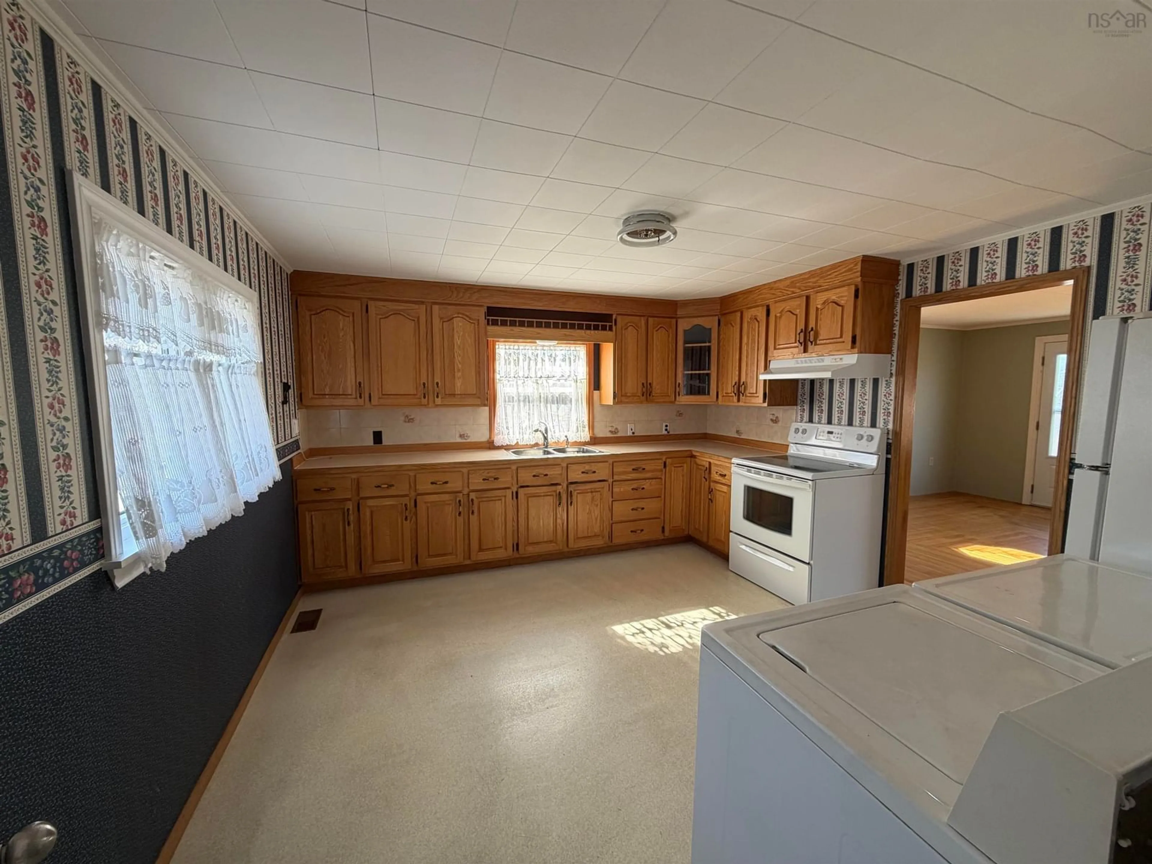 Unknown for 11 Saunders St, Clark's Harbour Nova Scotia B0W 1P0