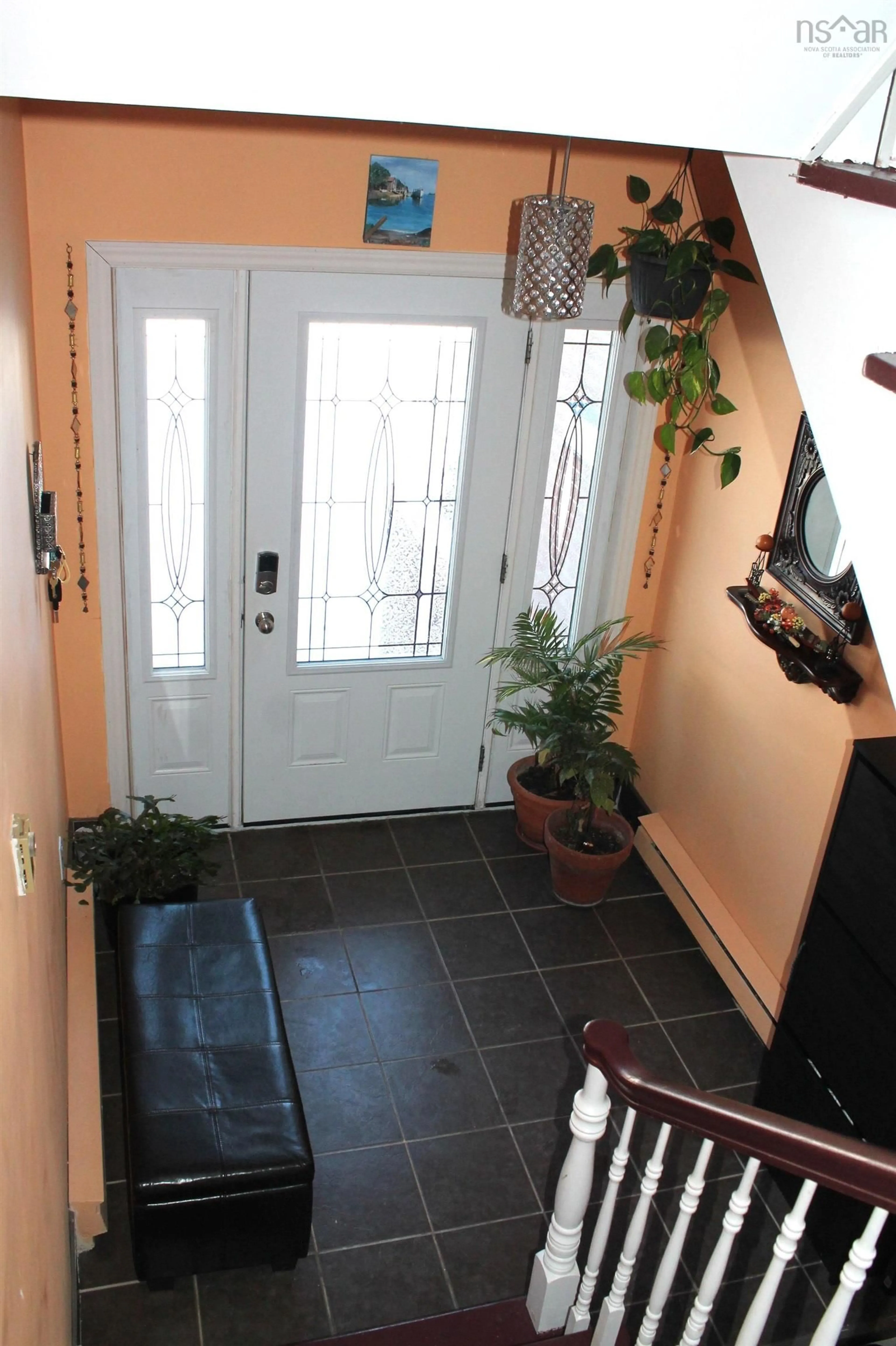 Indoor entryway for 87 Lincoln Cross, Halifax Nova Scotia B3M 3S6