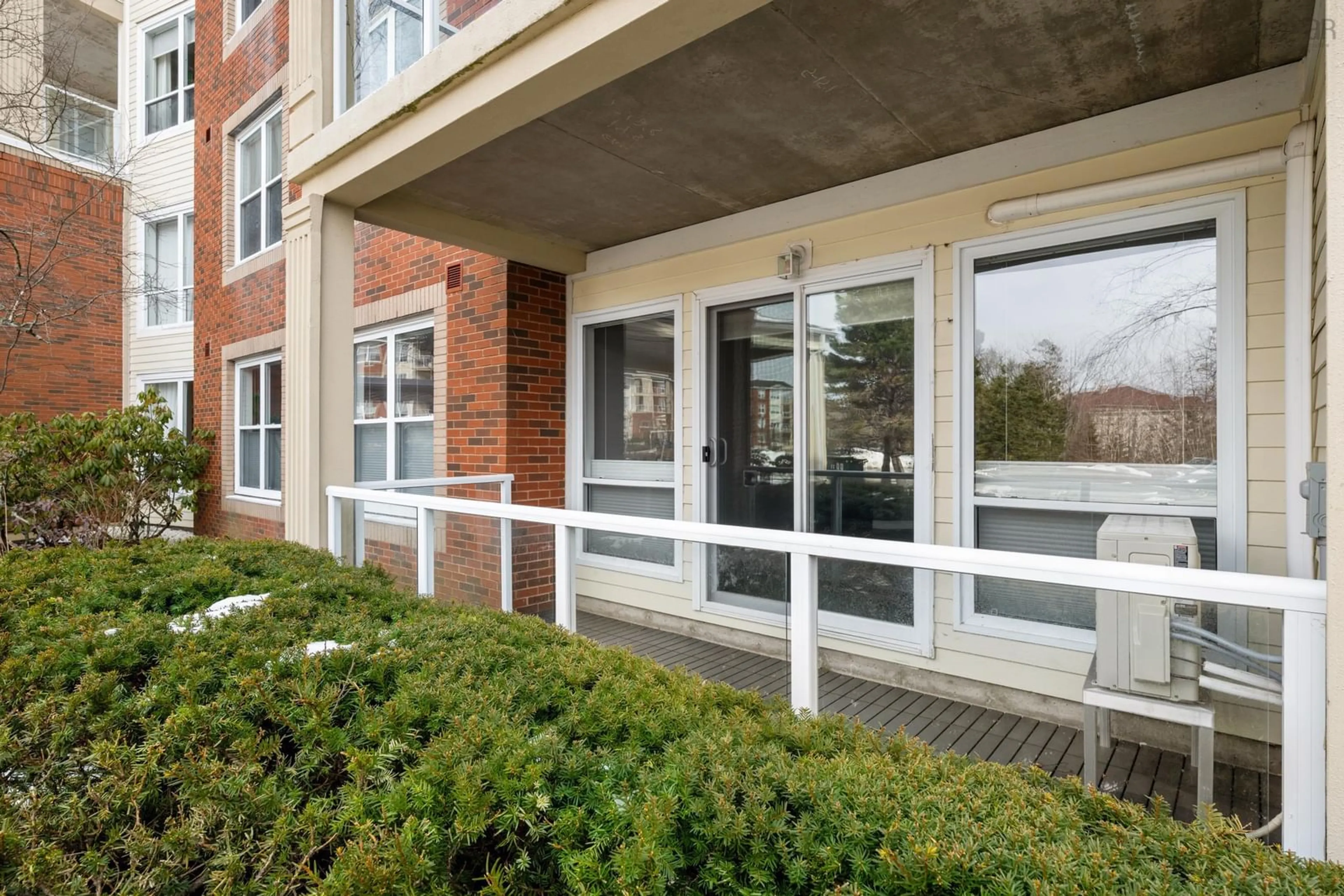 Patio, building for 52 Whitehall Cres #101, Dartmouth Nova Scotia B2W 6N3