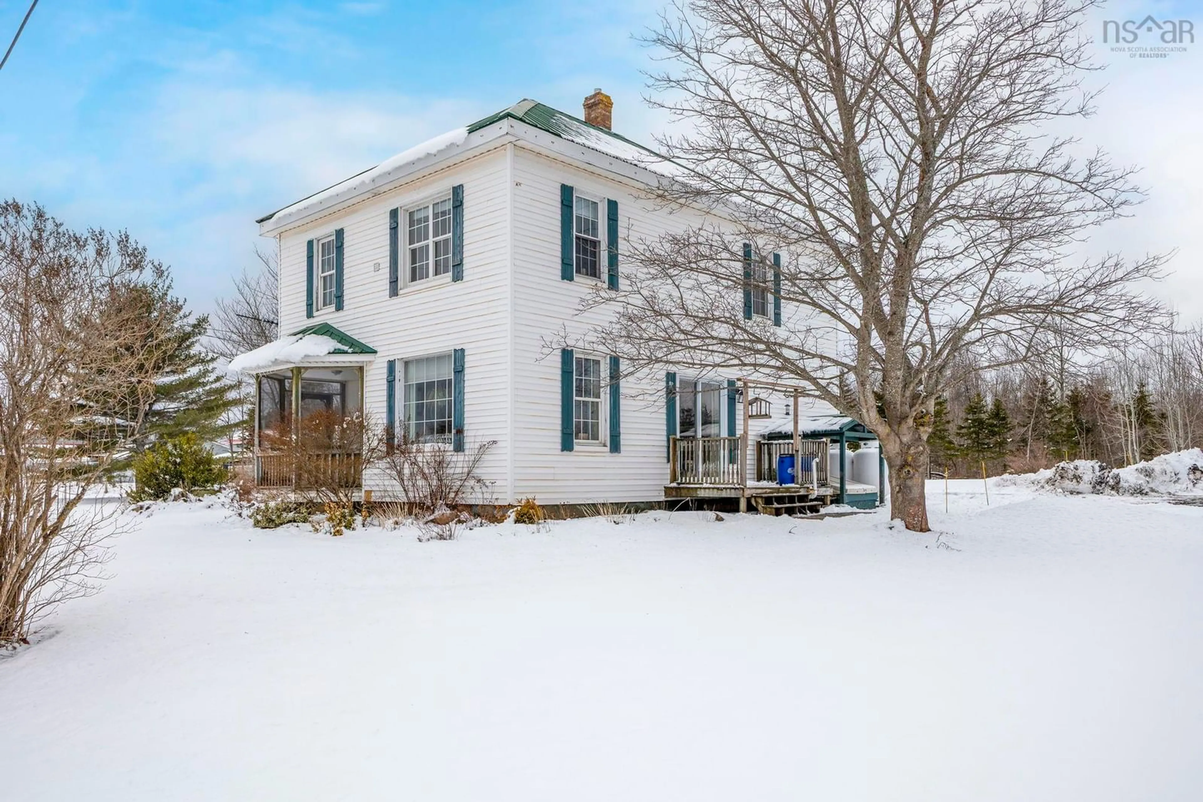 A pic from outside/outdoor area/front of a property/back of a property/a pic from drone, street for 43 Harris Rd, Haliburton Nova Scotia B0K 1H0