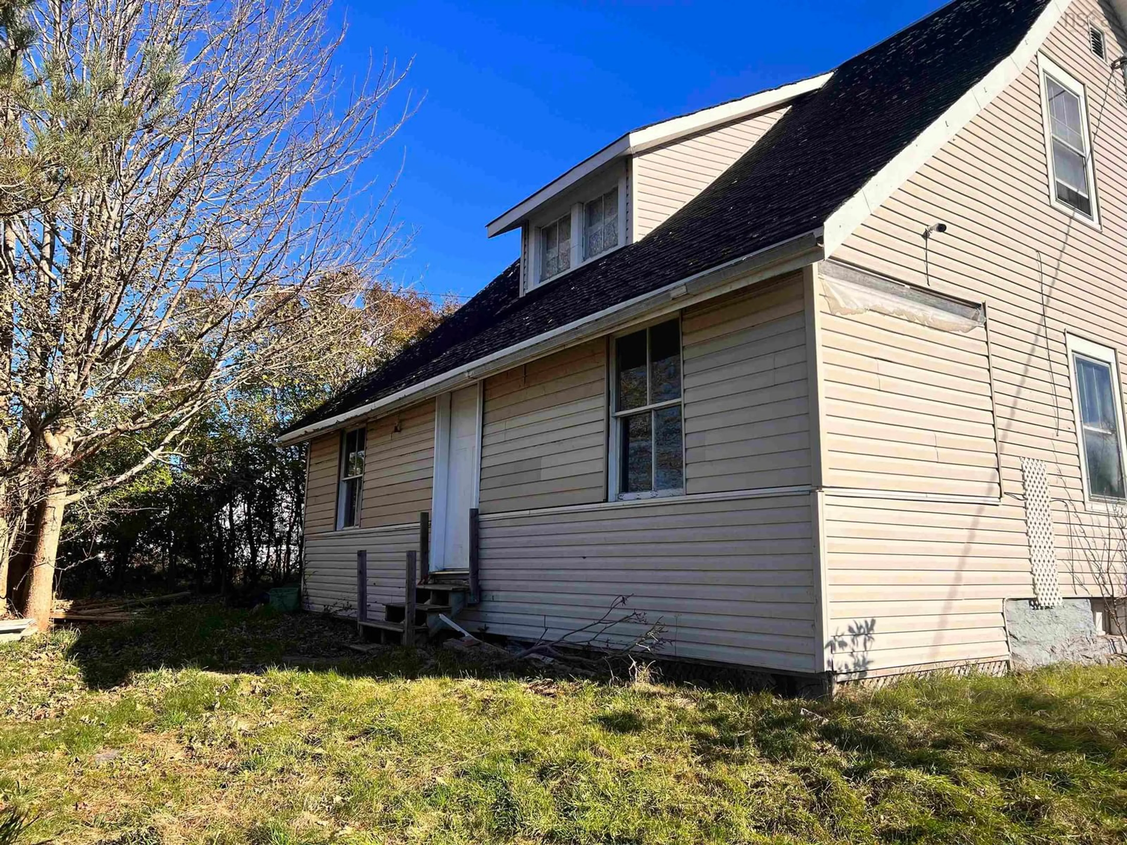 Unknown for 5 Pent Lane, Hebron Nova Scotia B5A 5A3