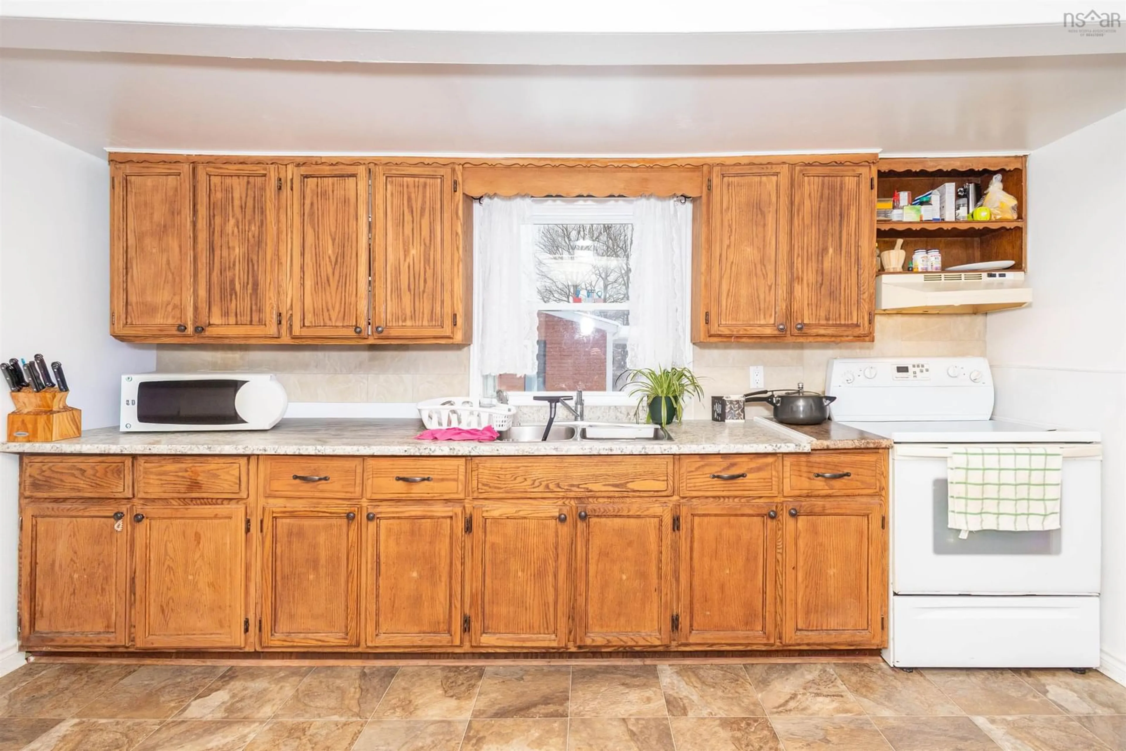 Standard kitchen, unknown for 5 Bugden Street St, Sydney Mines Nova Scotia B1V 1Z8