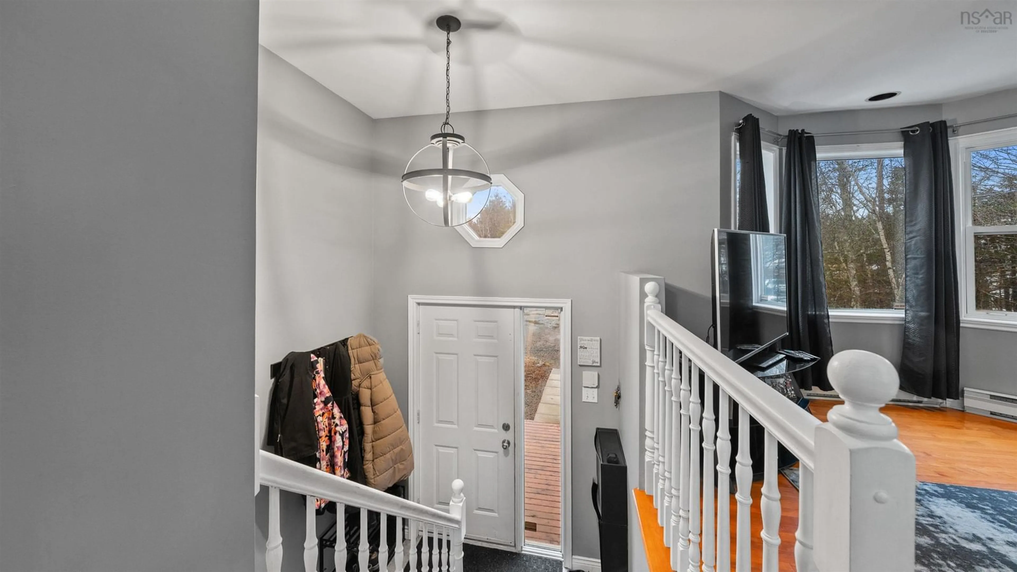 Indoor entryway for 25 Highrigger Cres, Middle Sackville Nova Scotia B4E 2Z7