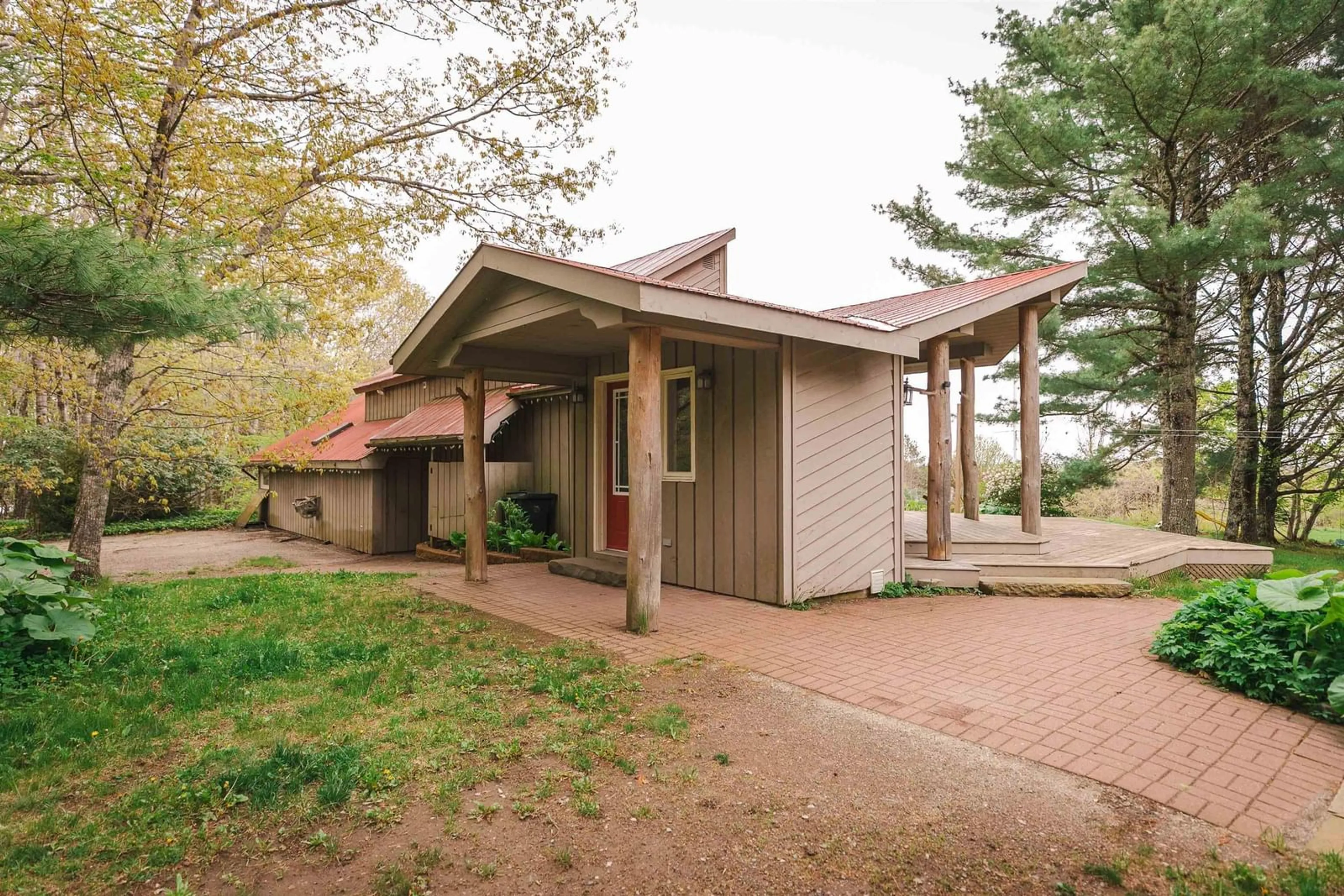 Patio, unknown for 371 Lacey Mines Rd, Chester Basin Nova Scotia B0J 1K0