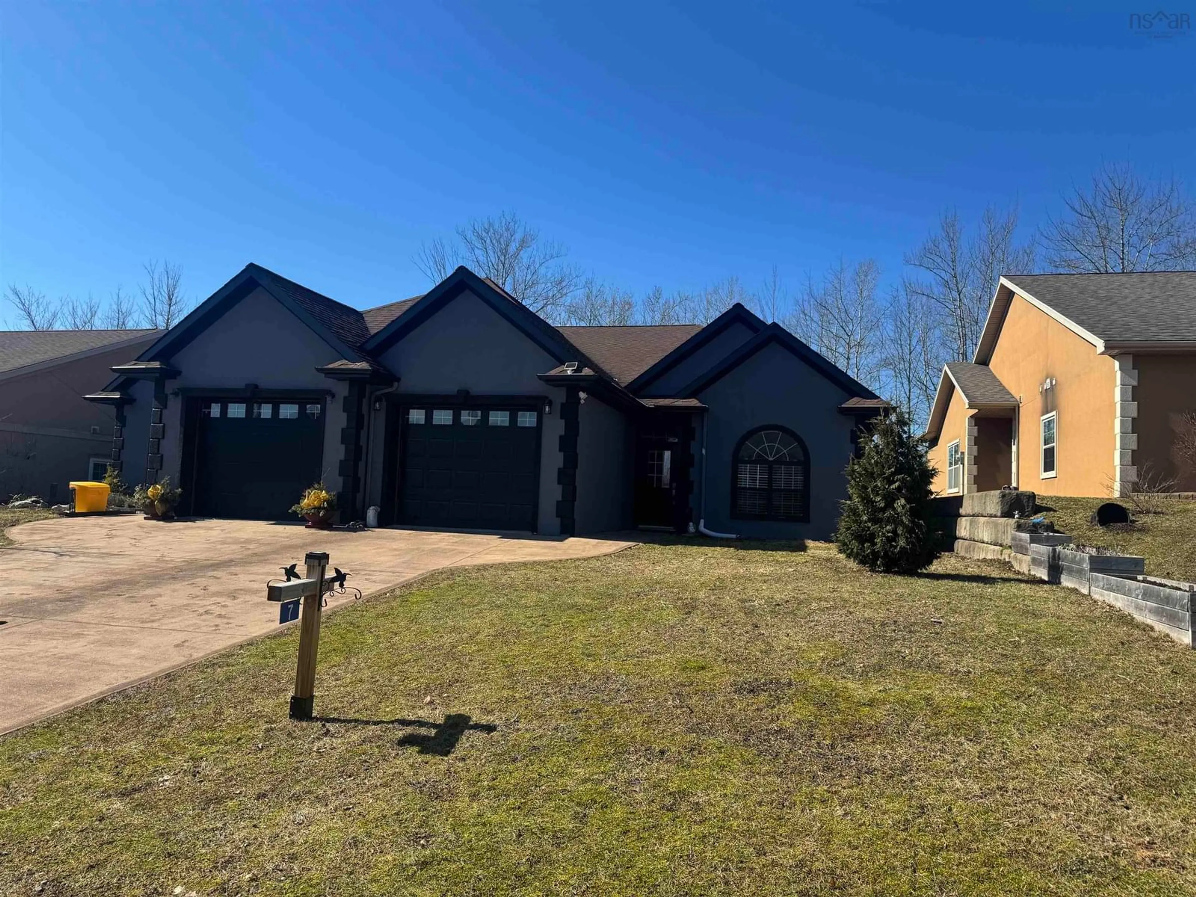 A pic from outside/outdoor area/front of a property/back of a property/a pic from drone, street for 7 Bona Cres, Enfield Nova Scotia B2T 0B1