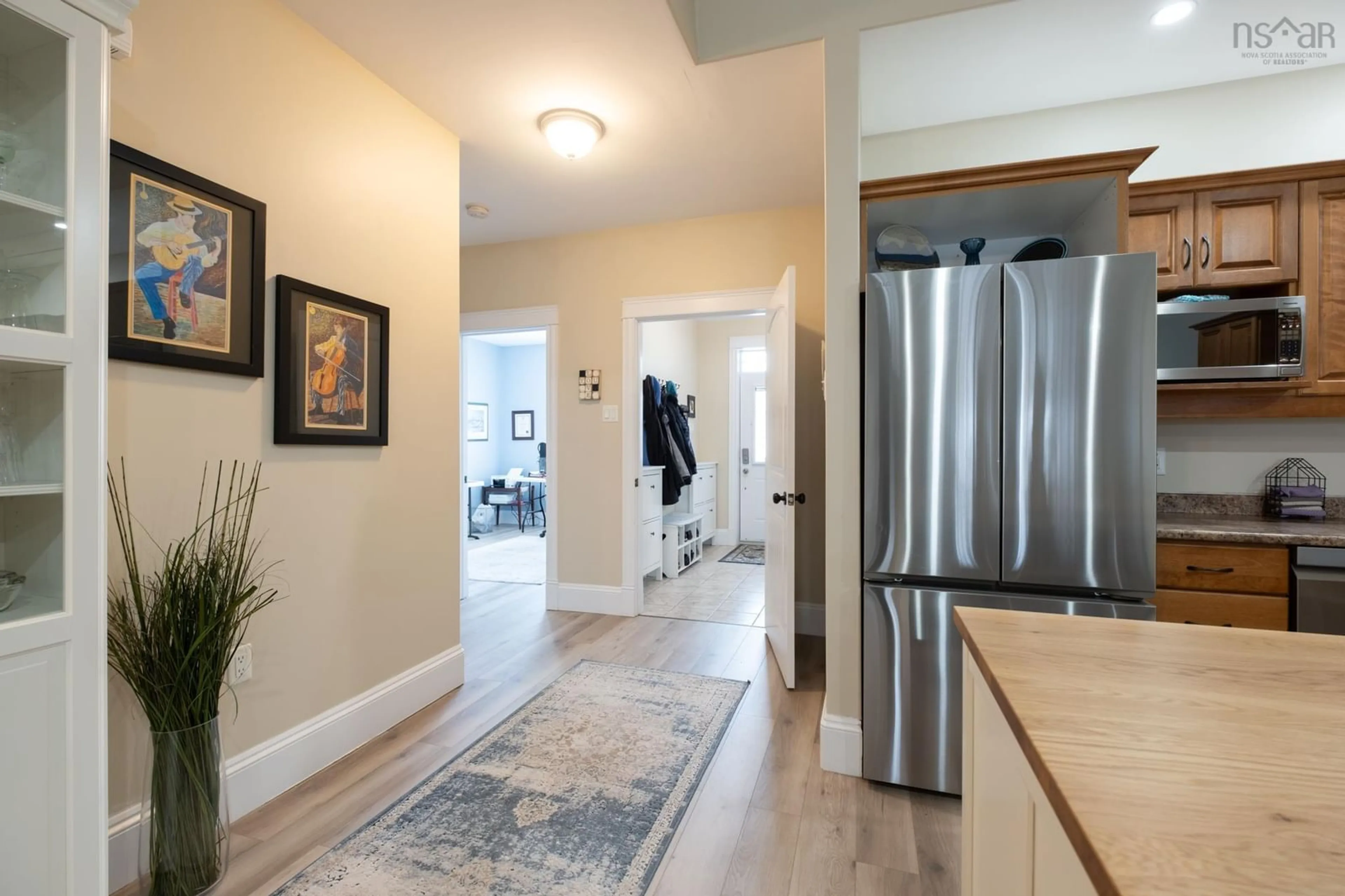 Indoor entryway for 7 Bona Cres, Enfield Nova Scotia B2T 0B1