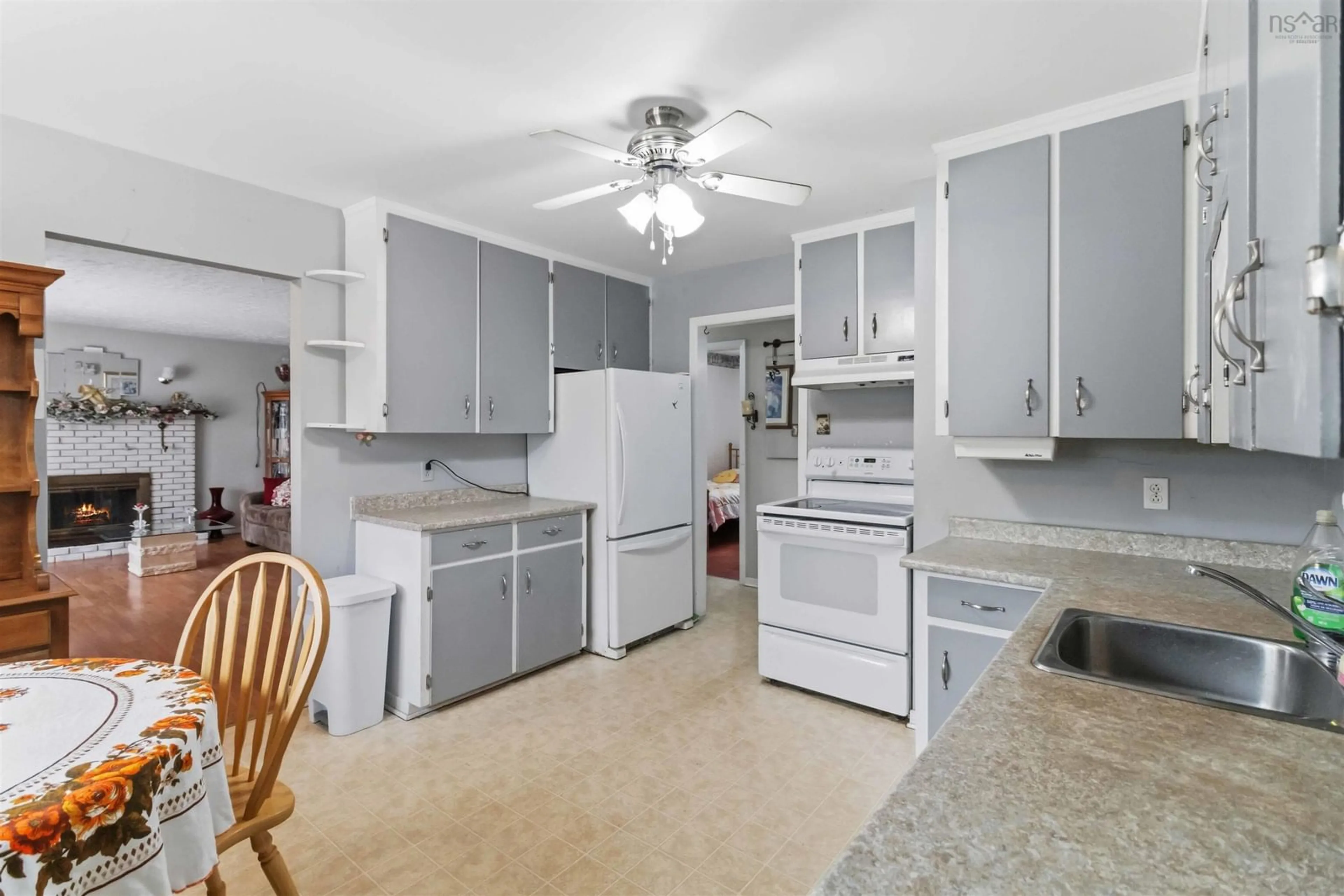 Standard kitchen, ceramic/tile floor for 16 Balsam Cir, Lower Sackville Nova Scotia B4C 1A9