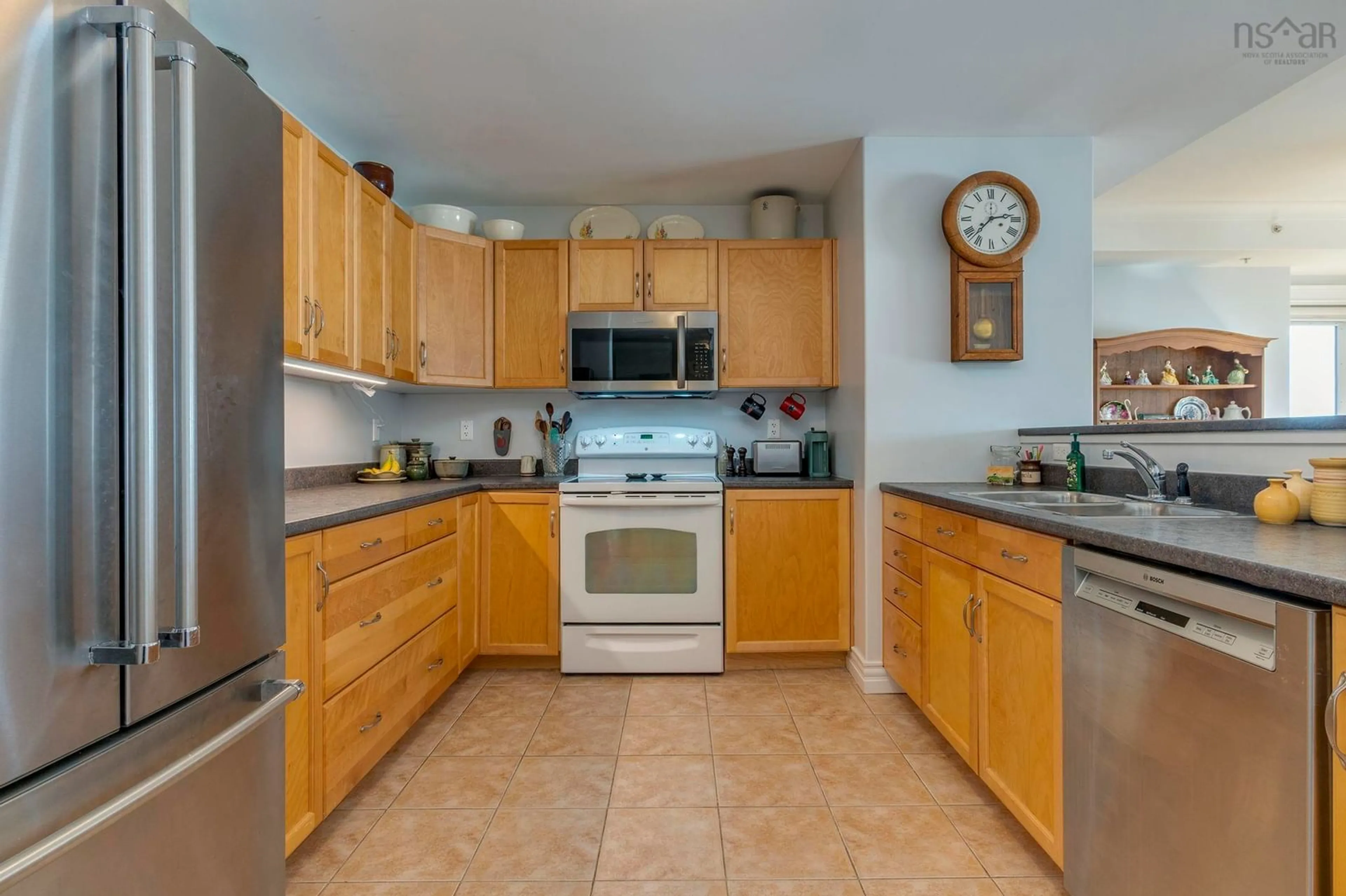 Standard kitchen, ceramic/tile floor for 5839 Cunard St #502, Halifax Nova Scotia B3K 0B9