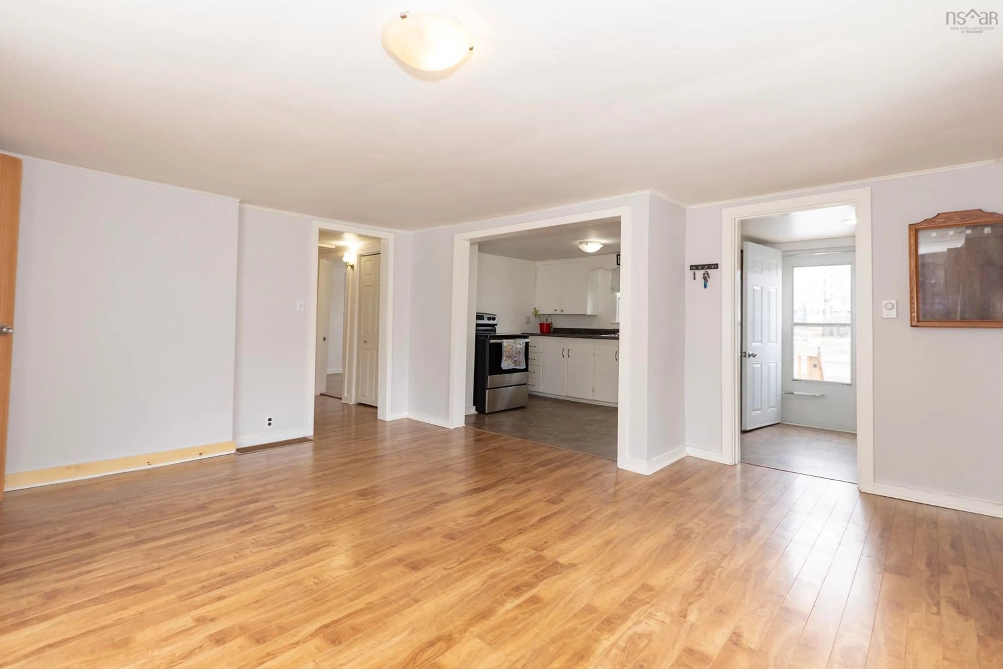 A pic of a room for 15 Chamberlain St, Amherst Nova Scotia B4H 1J9