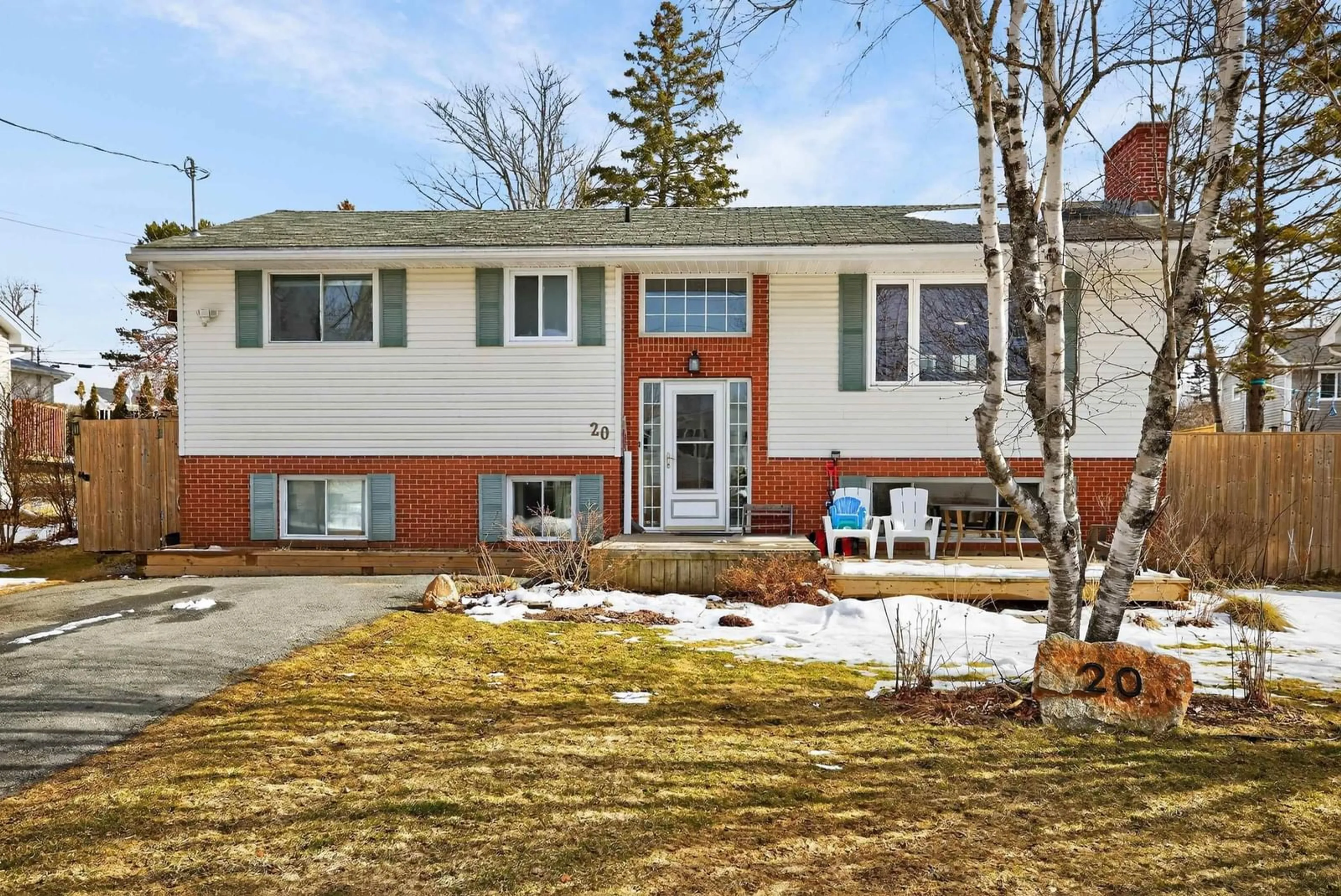 Home with vinyl exterior material, street for 20 Allison Dr, Dartmouth Nova Scotia B2V 1P9