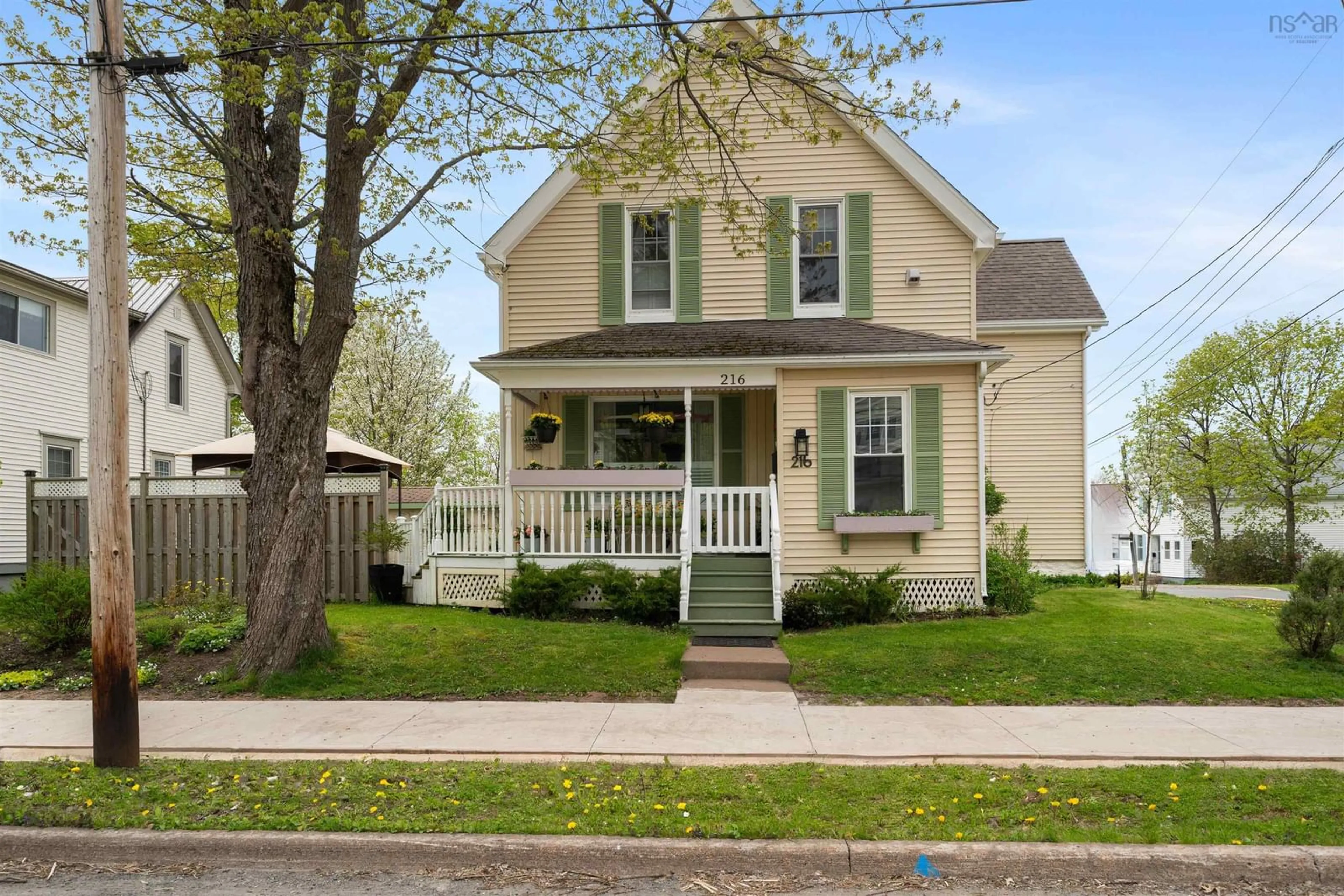 Home with vinyl exterior material, street for 216 Brookside Ave, New Glasgow Nova Scotia B2H 3E5