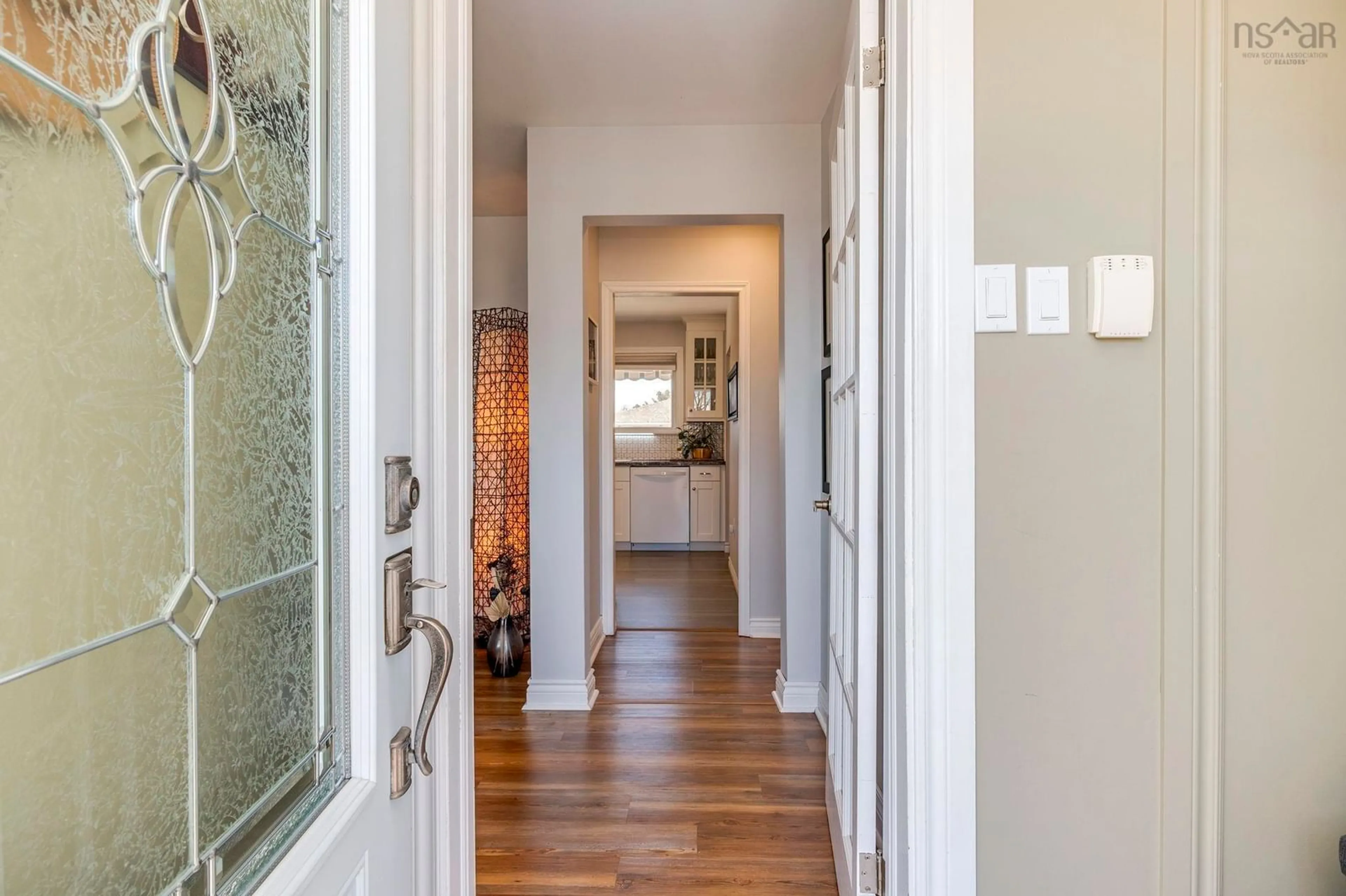 Indoor entryway for 56 Ellenvale Ave, Dartmouth Nova Scotia B2W 2W5