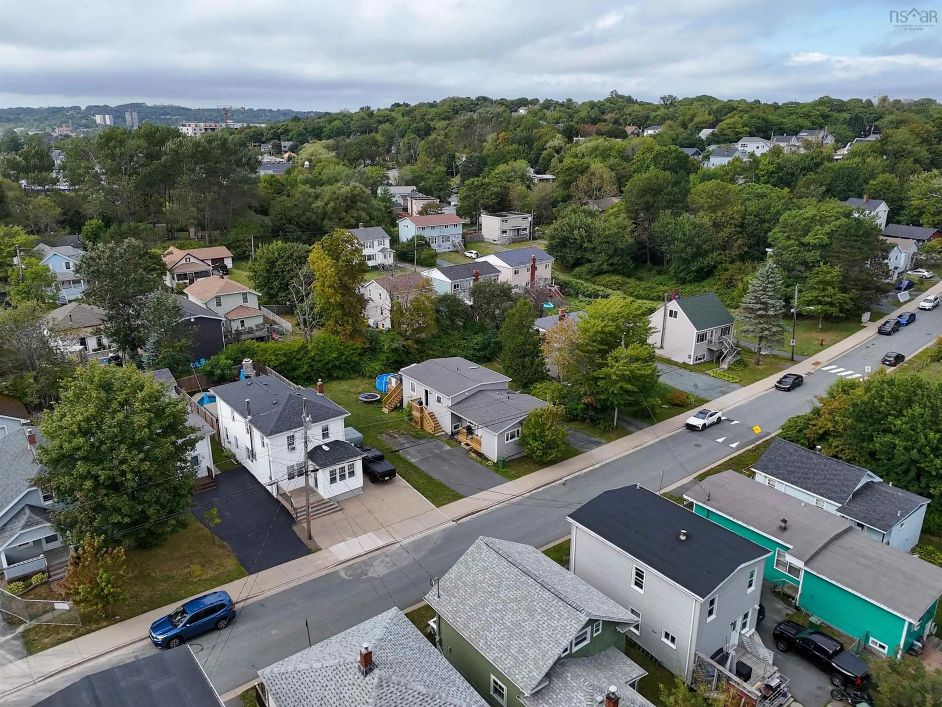 A pic from outside/outdoor area/front of a property/back of a property/a pic from drone, street for 17 Chadwick St, Dartmouth Nova Scotia B2Y 2M2