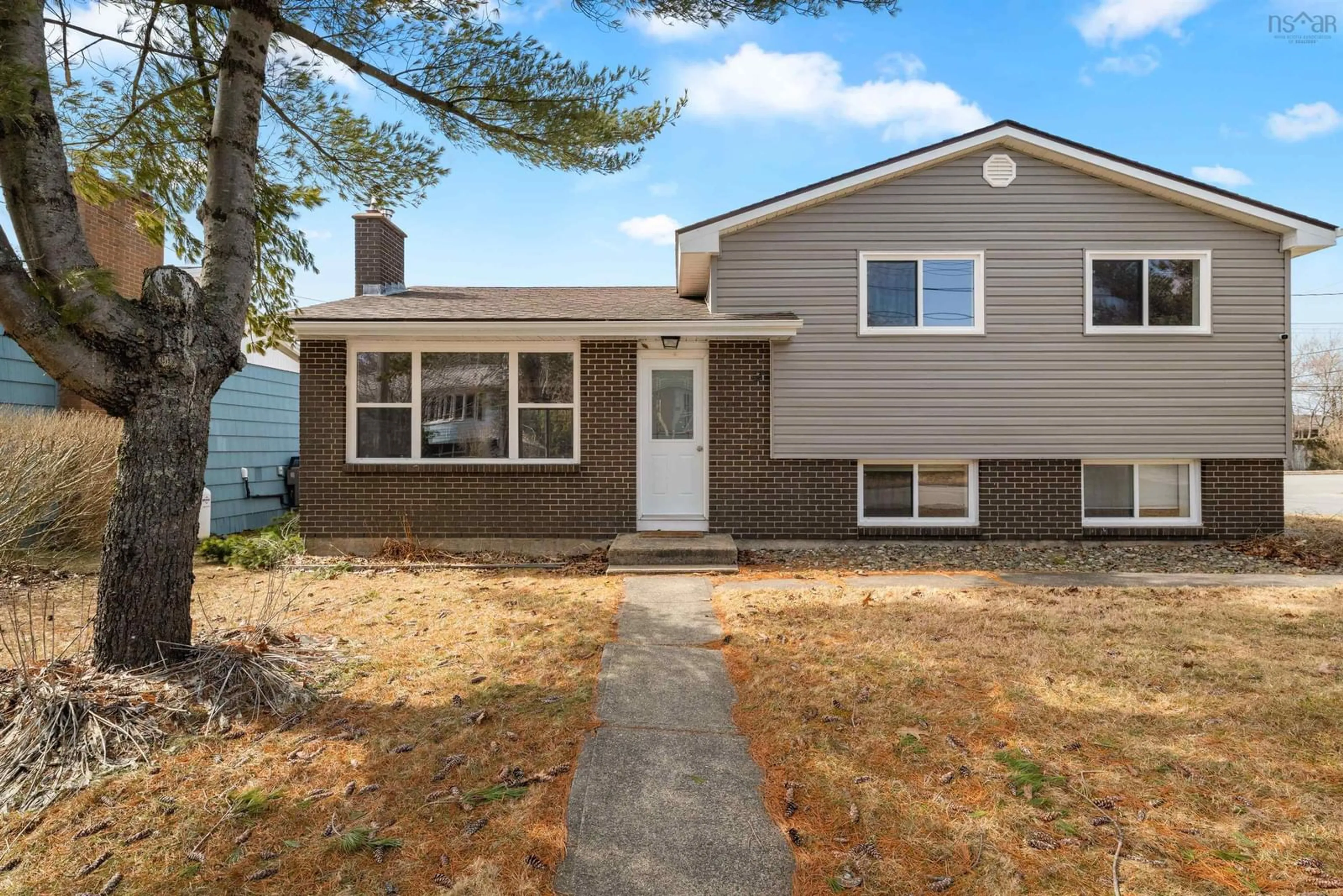 Home with vinyl exterior material, street for 2 Delmac Crt, Dartmouth Nova Scotia B2X 2T8