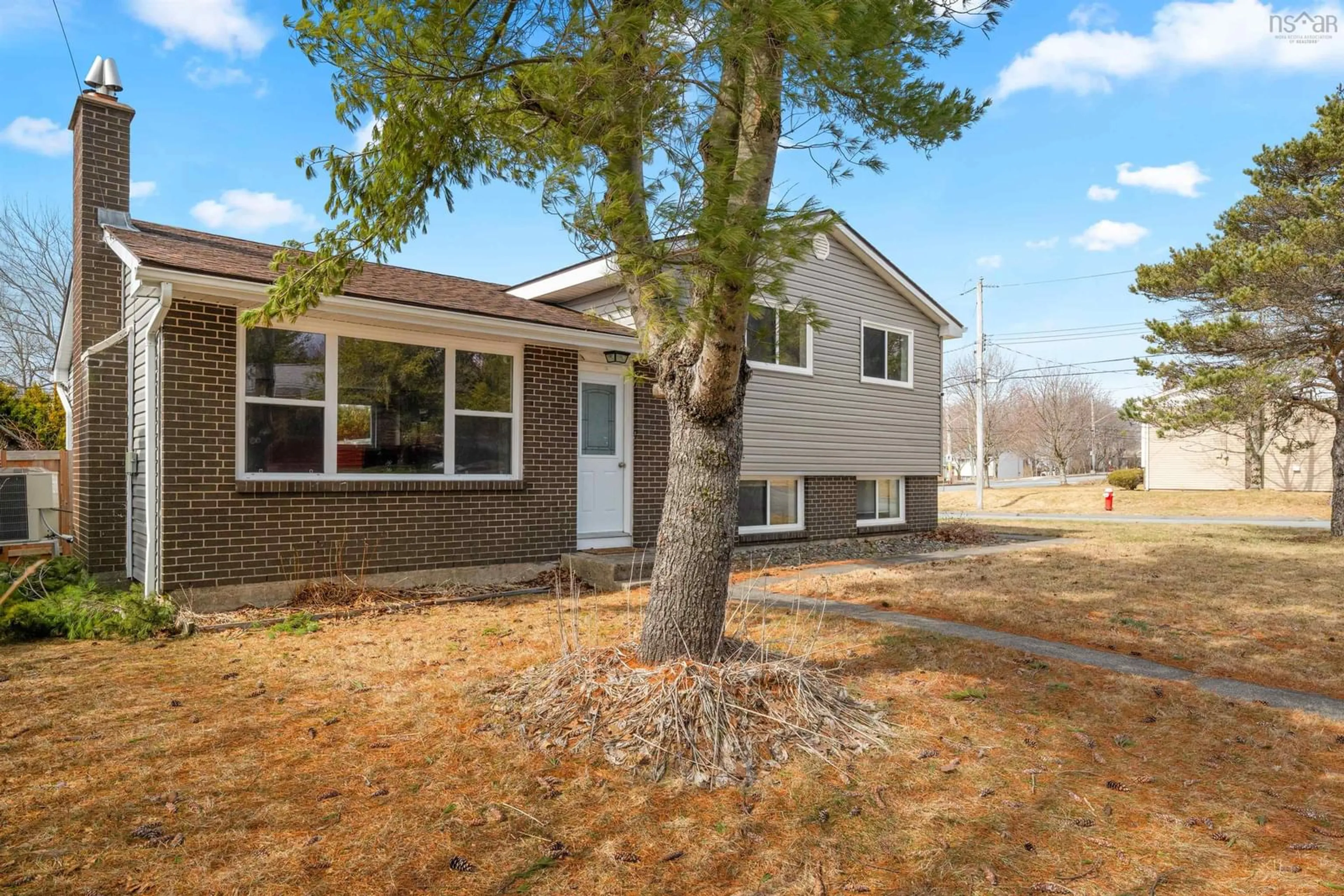 Home with vinyl exterior material, street for 2 Delmac Crt, Dartmouth Nova Scotia B2X 2T8