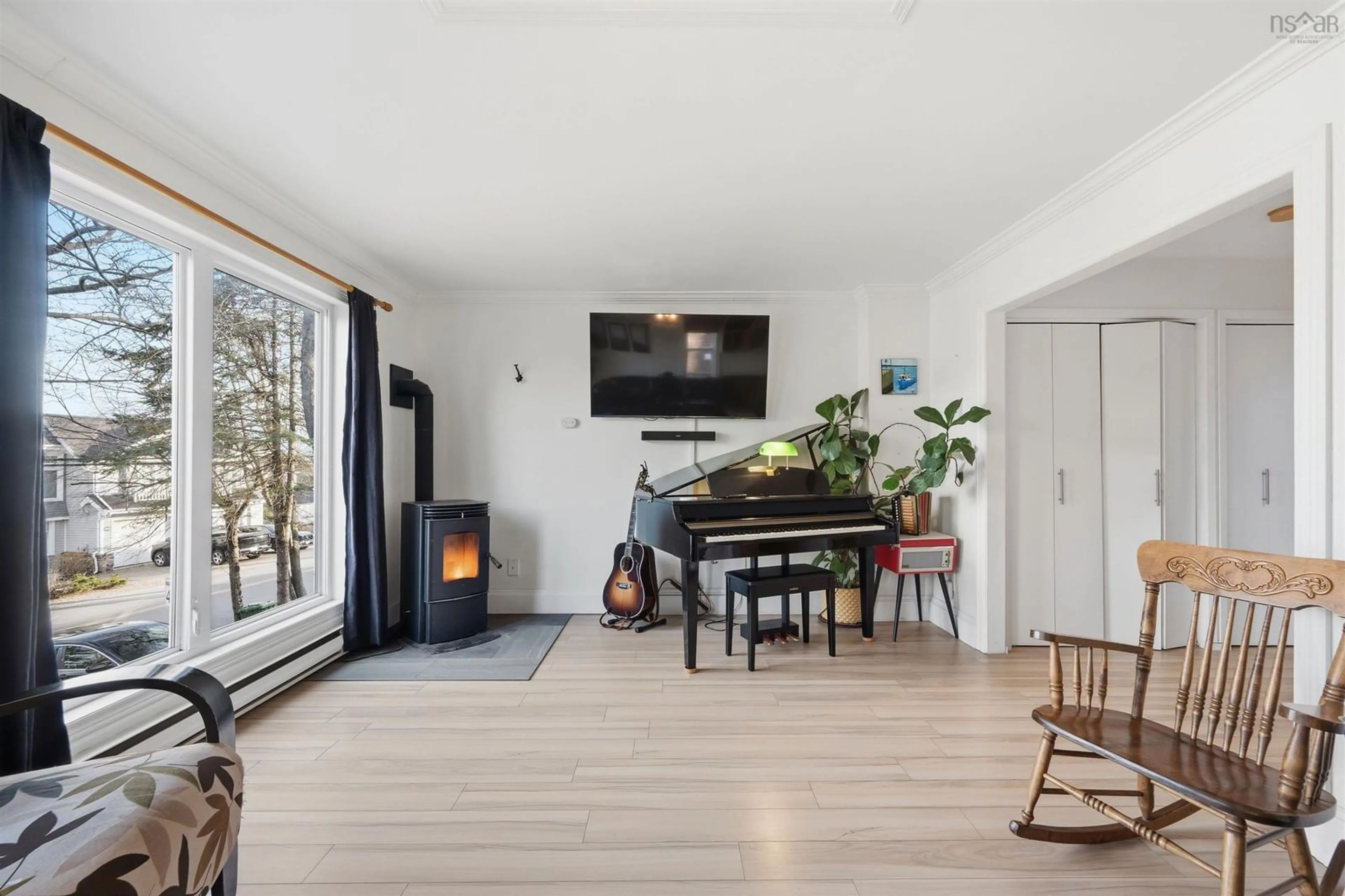 Unknown for 450 Shore Dr, Bedford Nova Scotia B4A 2C6