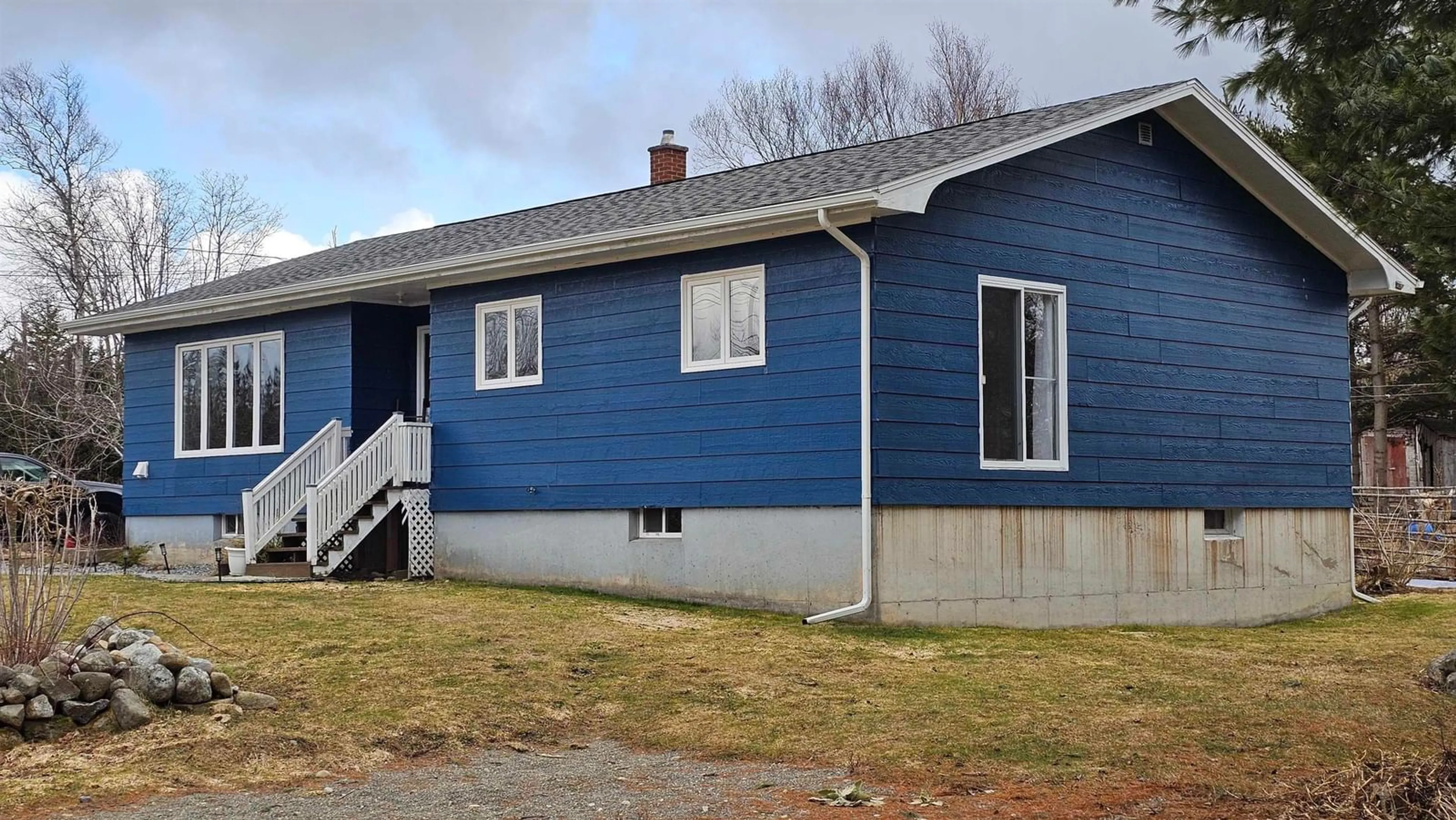 Home with vinyl exterior material, unknown for 1093 Oak Park Rd, Barrington Nova Scotia B0W 1E0