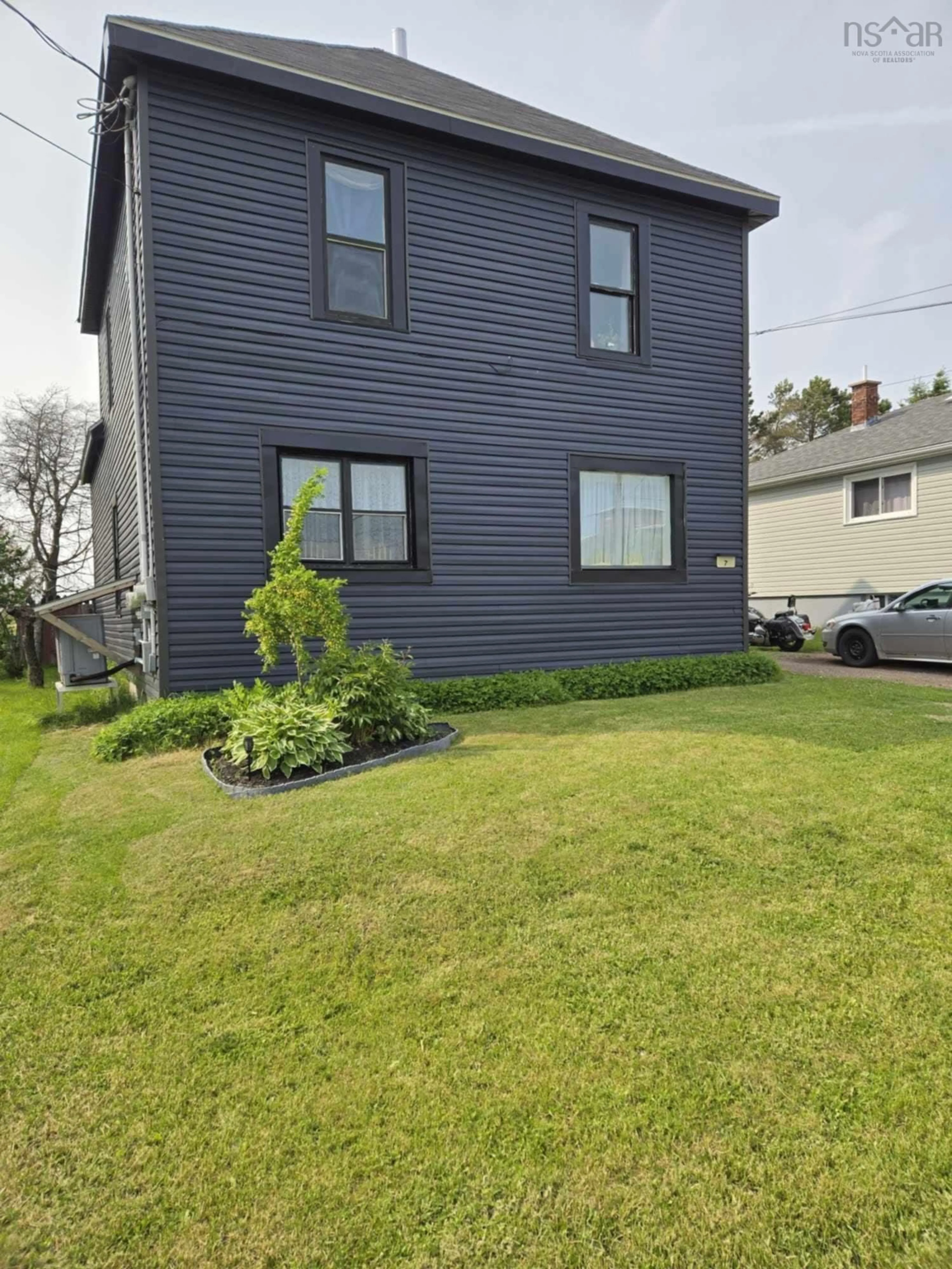 Unknown for 7 Foundry St, Amherst Nova Scotia B4H 1A1