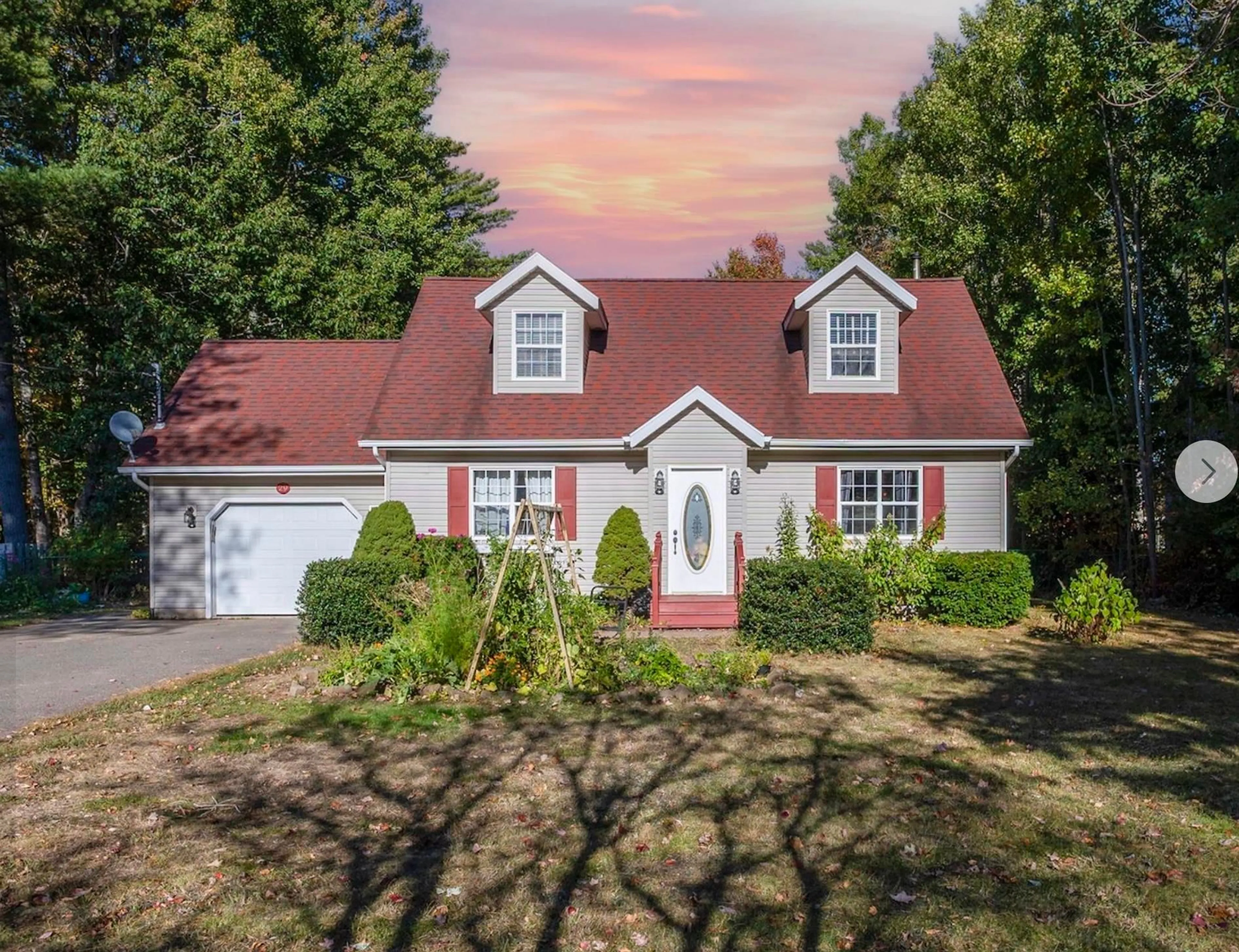 Home with vinyl exterior material, street for 29 Robie Ave, Greenwood Nova Scotia B0P 1R0