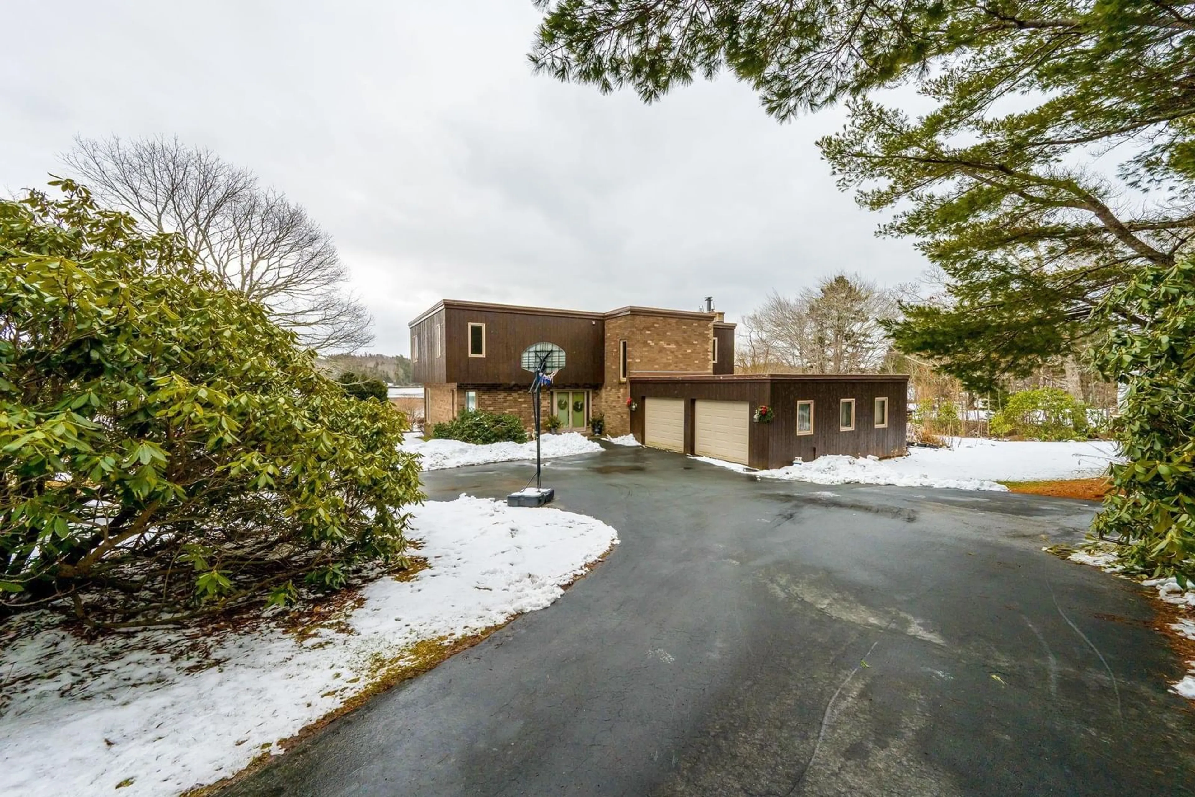 A pic from outside/outdoor area/front of a property/back of a property/a pic from drone, street for 350 Viewmount Dr, Head Of St. Margarets Bay Nova Scotia B3Z 2G3