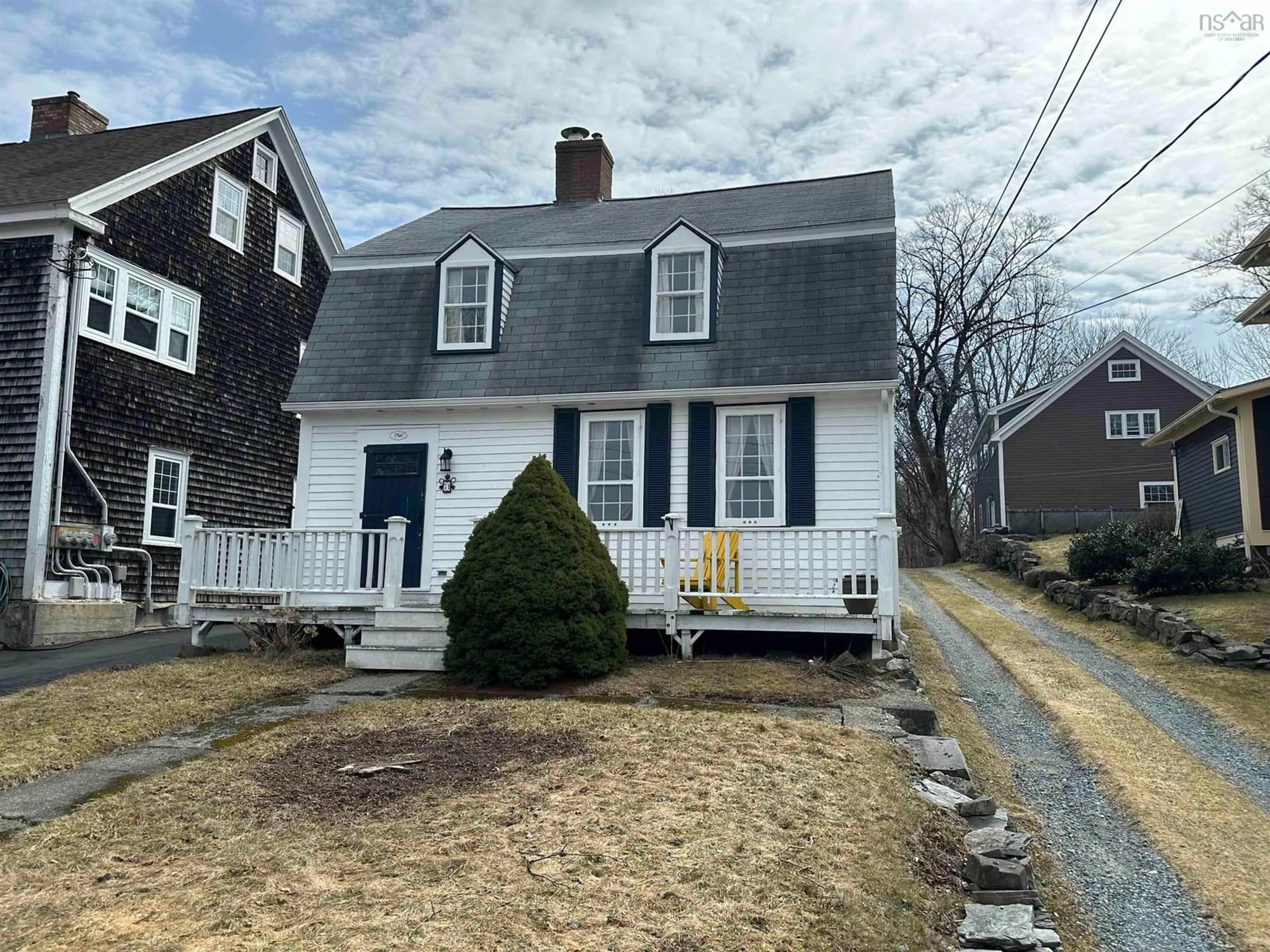 Home with vinyl exterior material, street for 71 Main St, Liverpool Nova Scotia B0T 1K0
