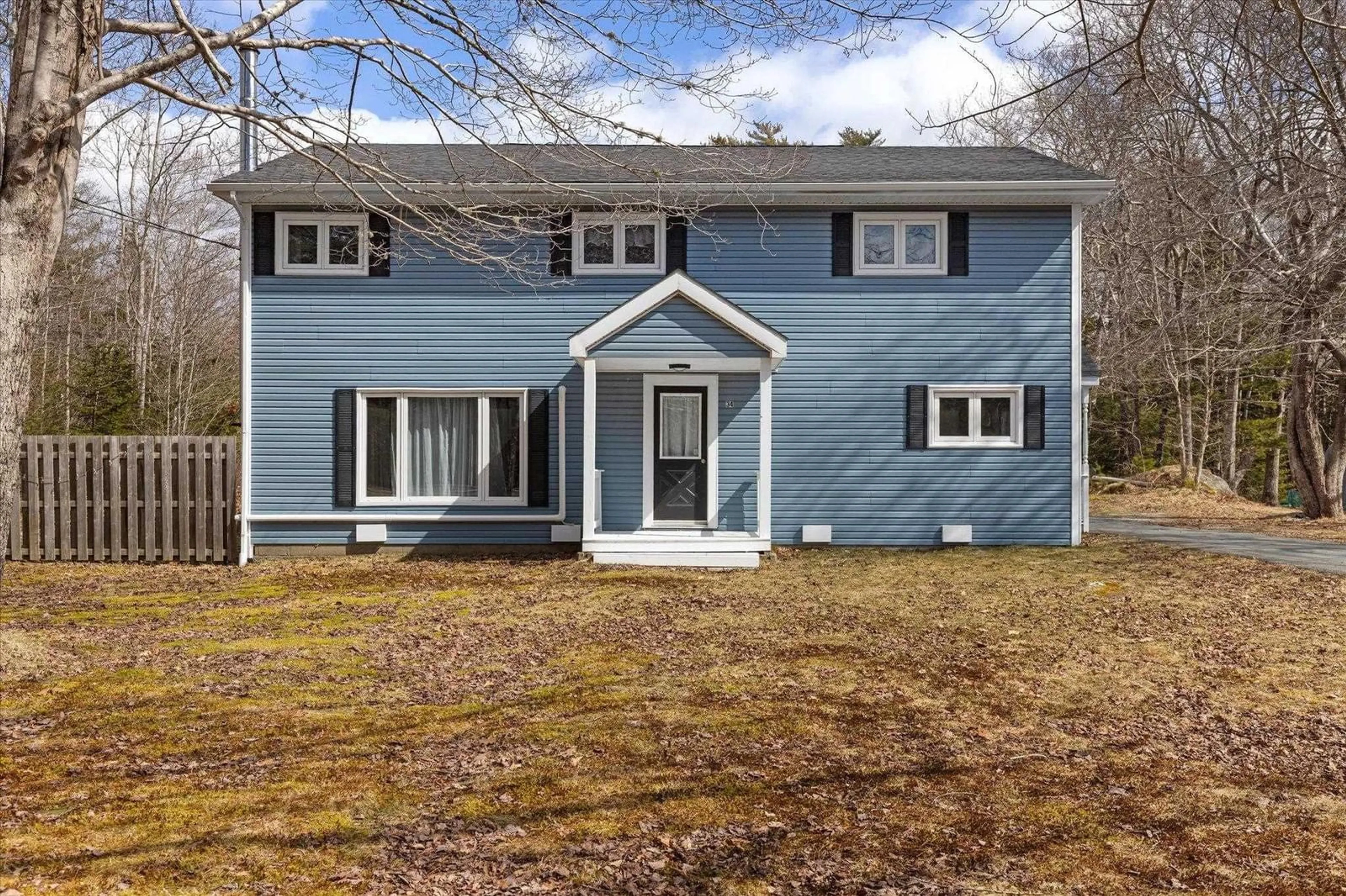 Home with vinyl exterior material, street for 34 Ohio Rd, Shelburne Nova Scotia B0T 1W0