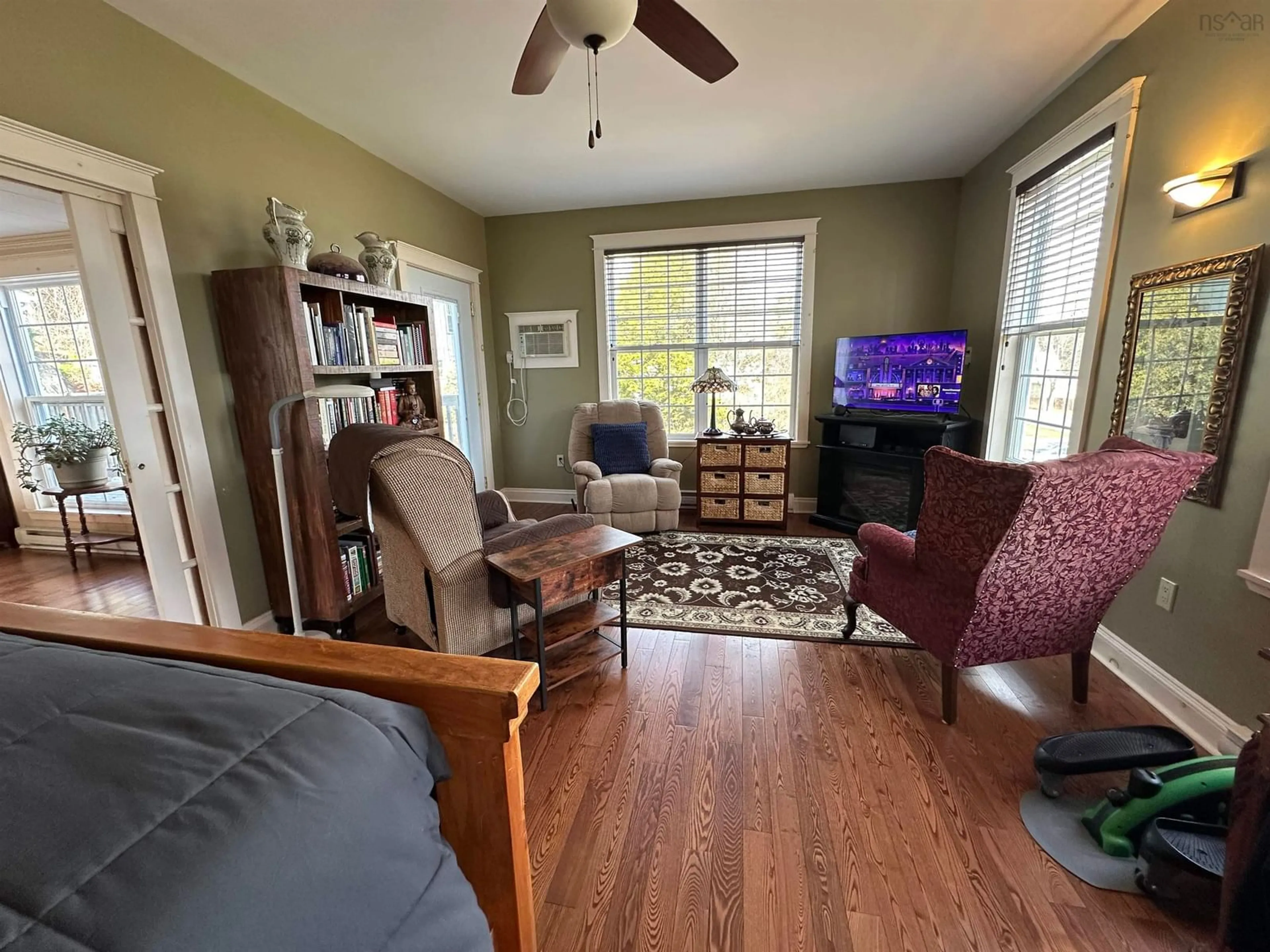 Living room with furniture, unknown for 86 West St, Milton Nova Scotia B0T 1P0