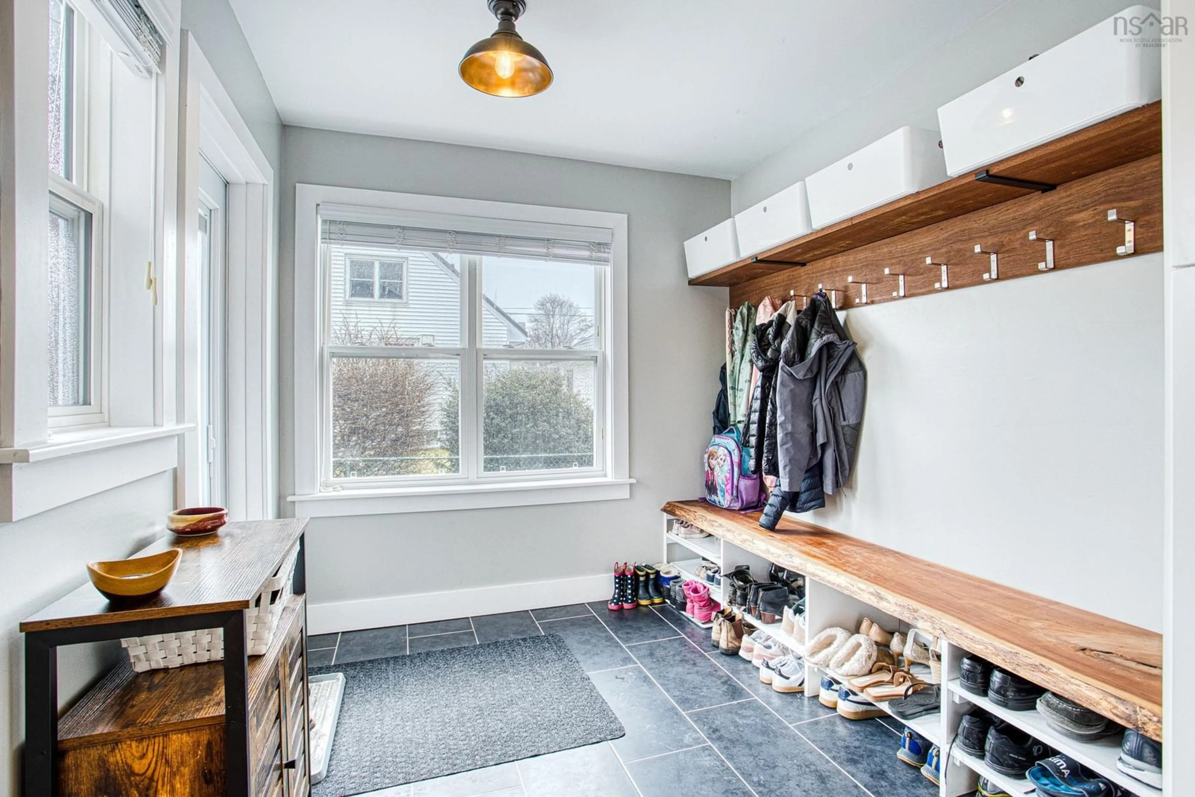 Laundry room for 3198 Ashburn Ave, Halifax Nova Scotia B3L 4C1