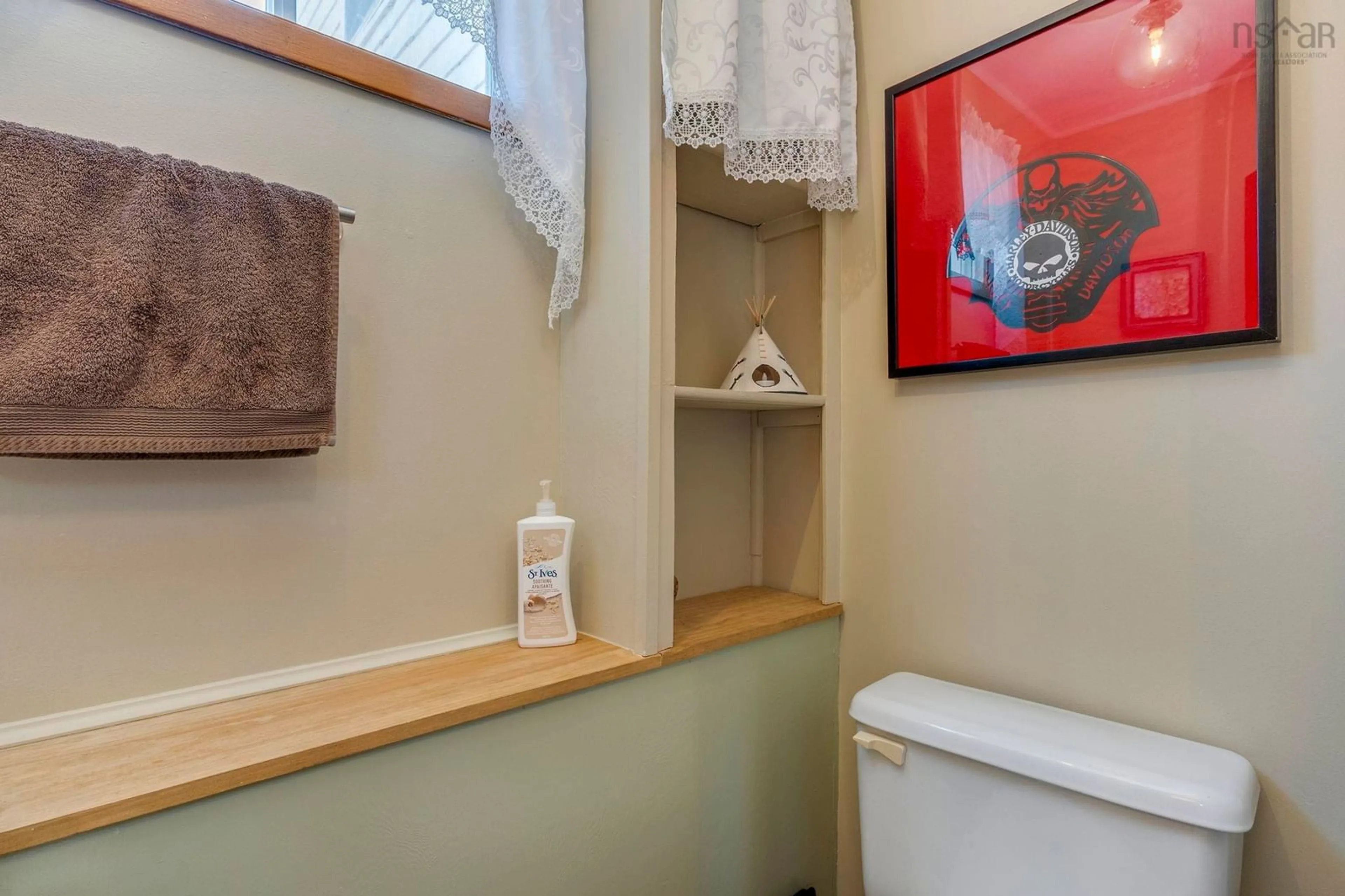 Standard bathroom, ceramic/tile floor for 35 Pleasant St, Melvern Square Nova Scotia B0P 1R0