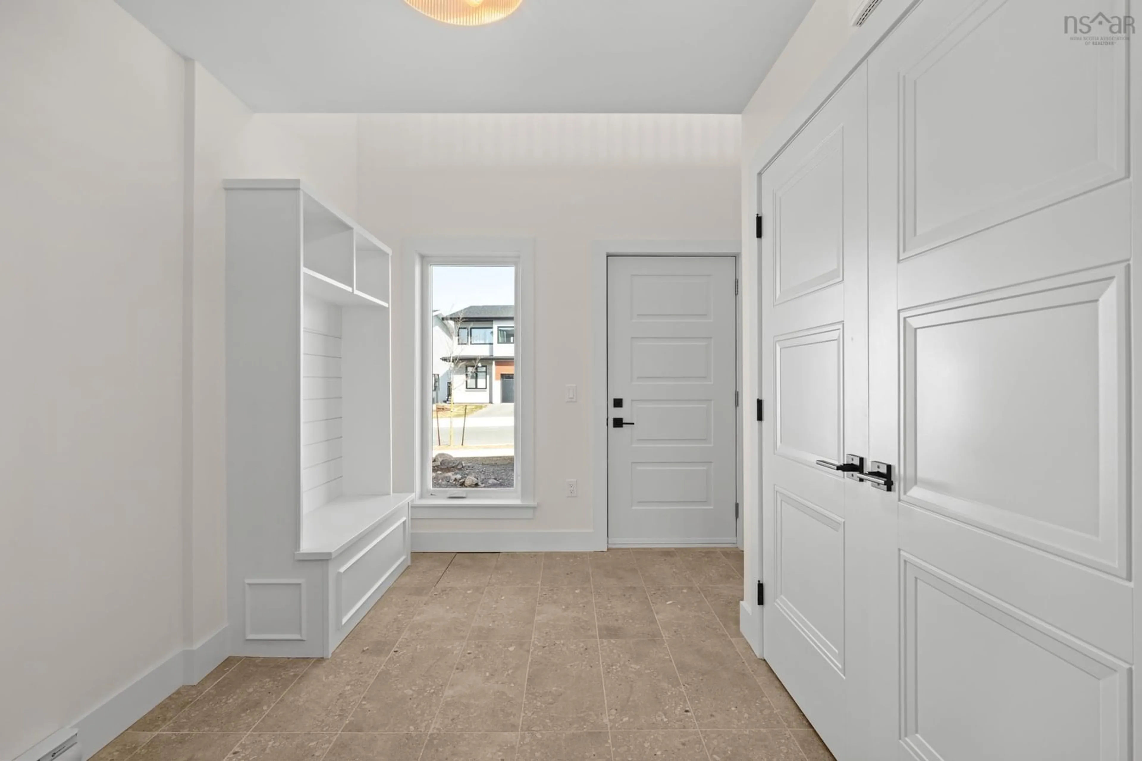 Indoor entryway for 140 Brunello Blvd, Timberlea Nova Scotia B3T 0J4