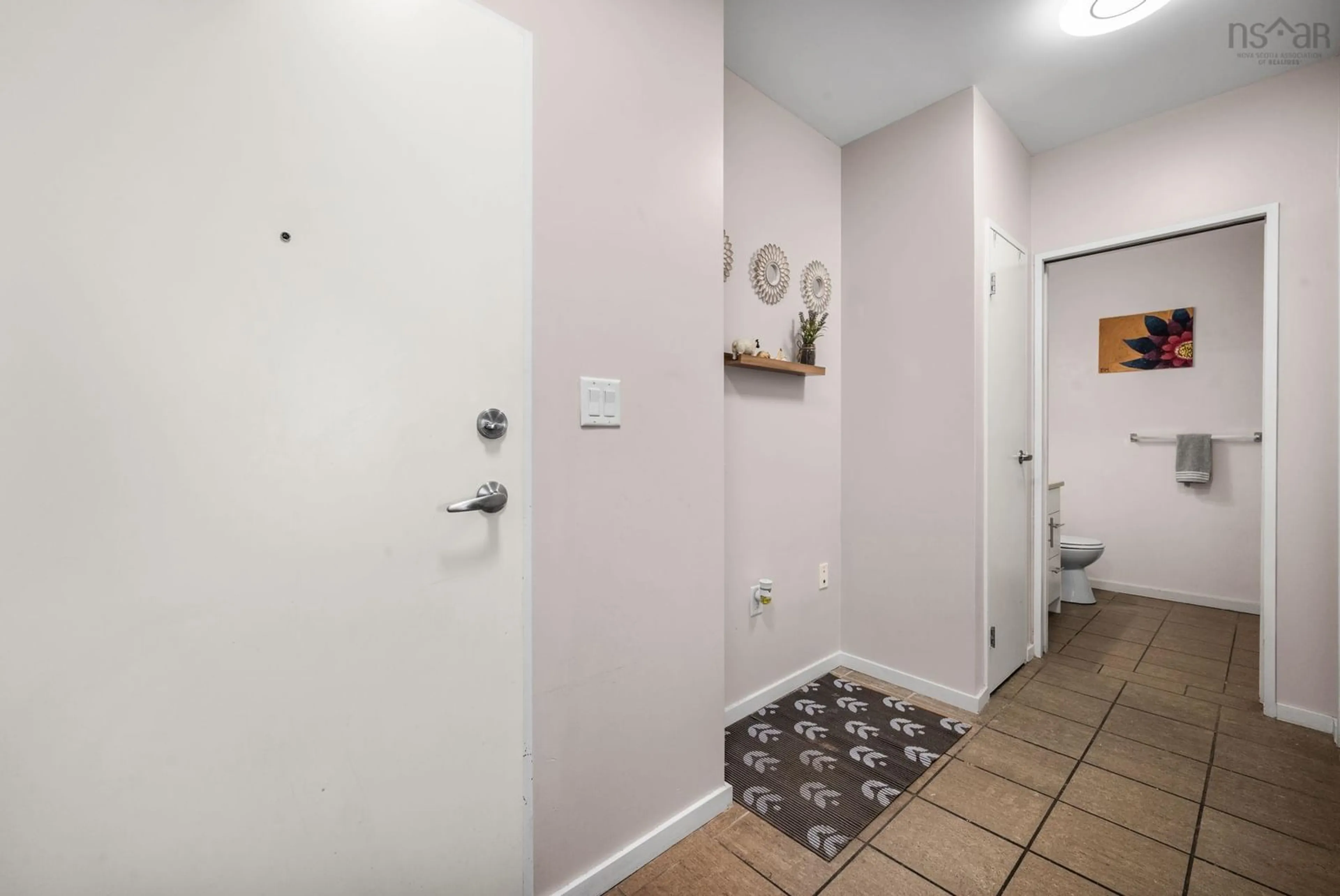 Indoor entryway for 5221 Nora Bernard St #208, Halifax Nova Scotia B3K 0B6