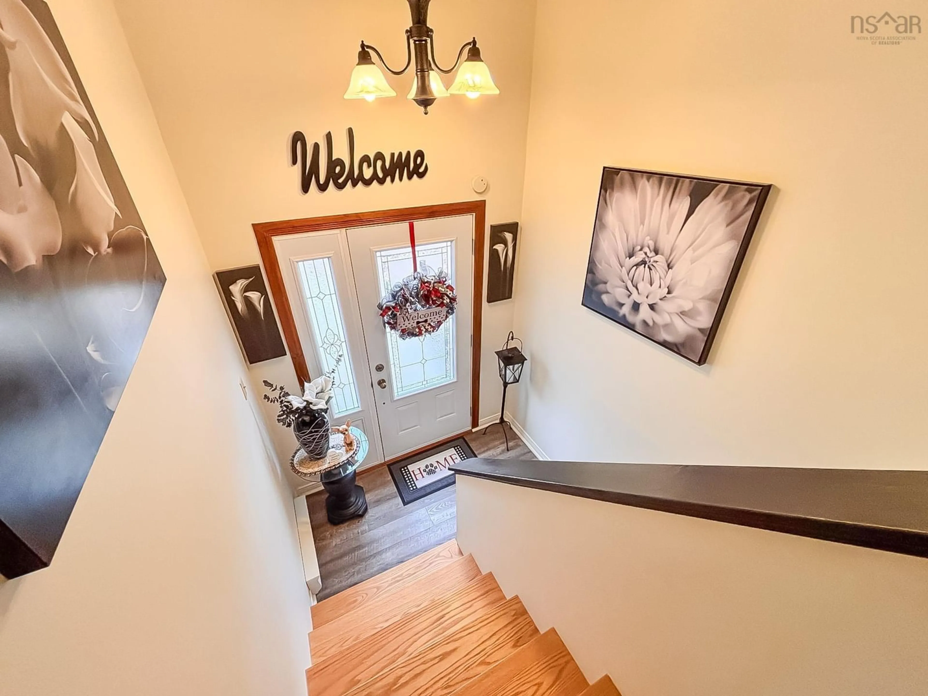 Indoor entryway for 660 Pine Grove Rd, Pine Grove Nova Scotia B4V 2W1