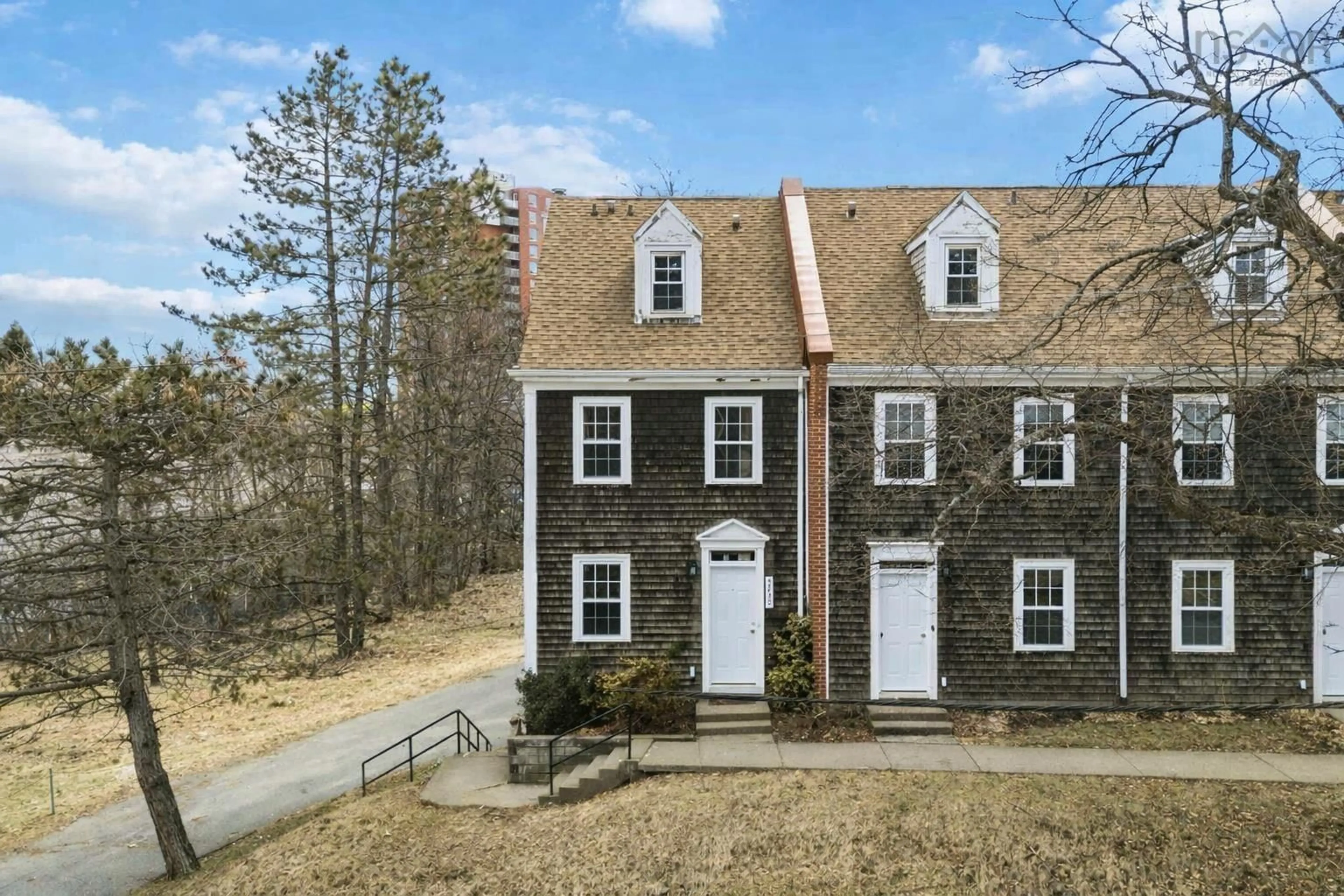 A pic from outside/outdoor area/front of a property/back of a property/a pic from drone, street for 5230 Nora Bernard St, Halifax Nova Scotia B3K 5T6