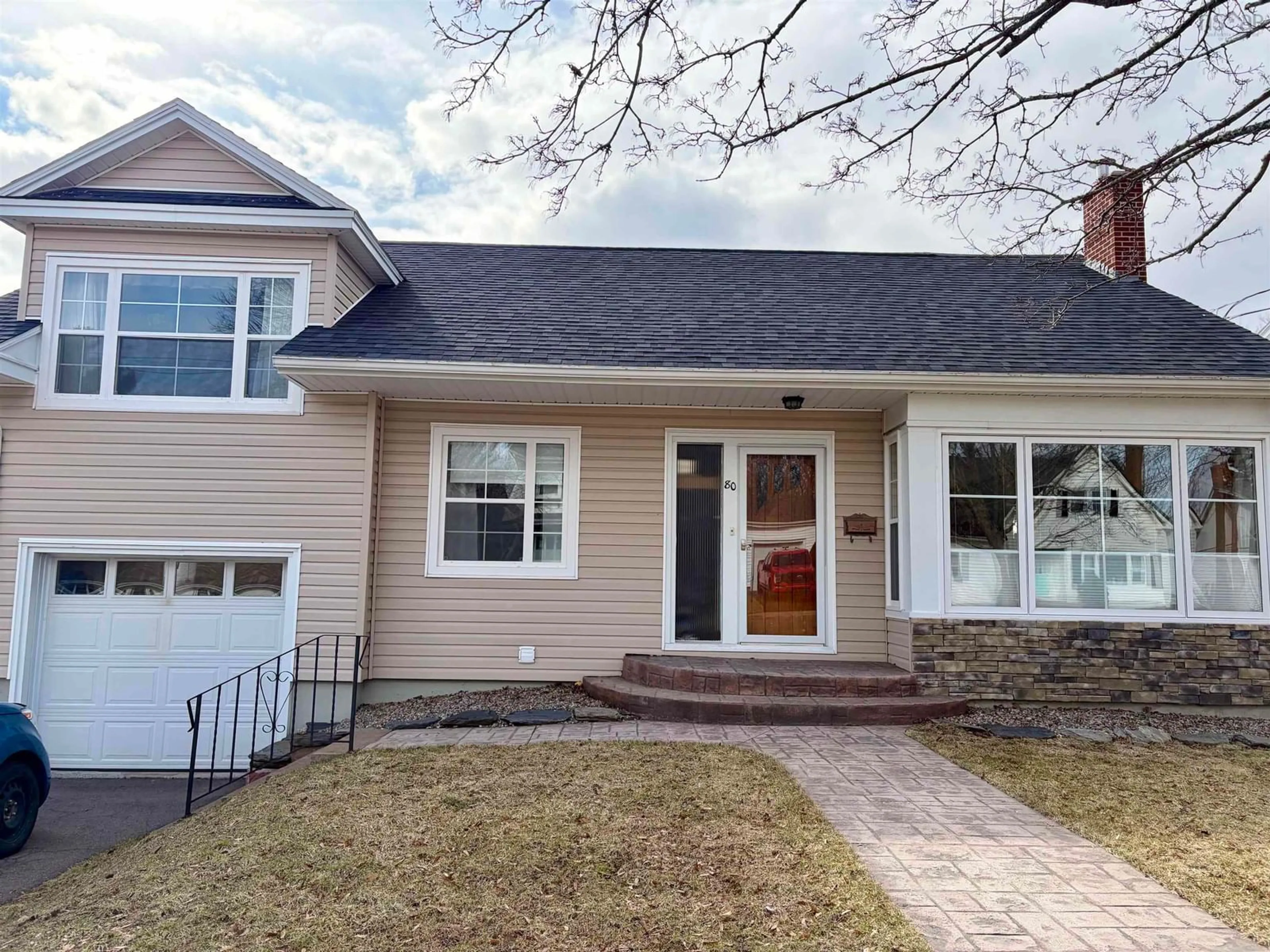 Home with vinyl exterior material, street for 80 Roosevelt Ave, Truro Nova Scotia B2N 1B6