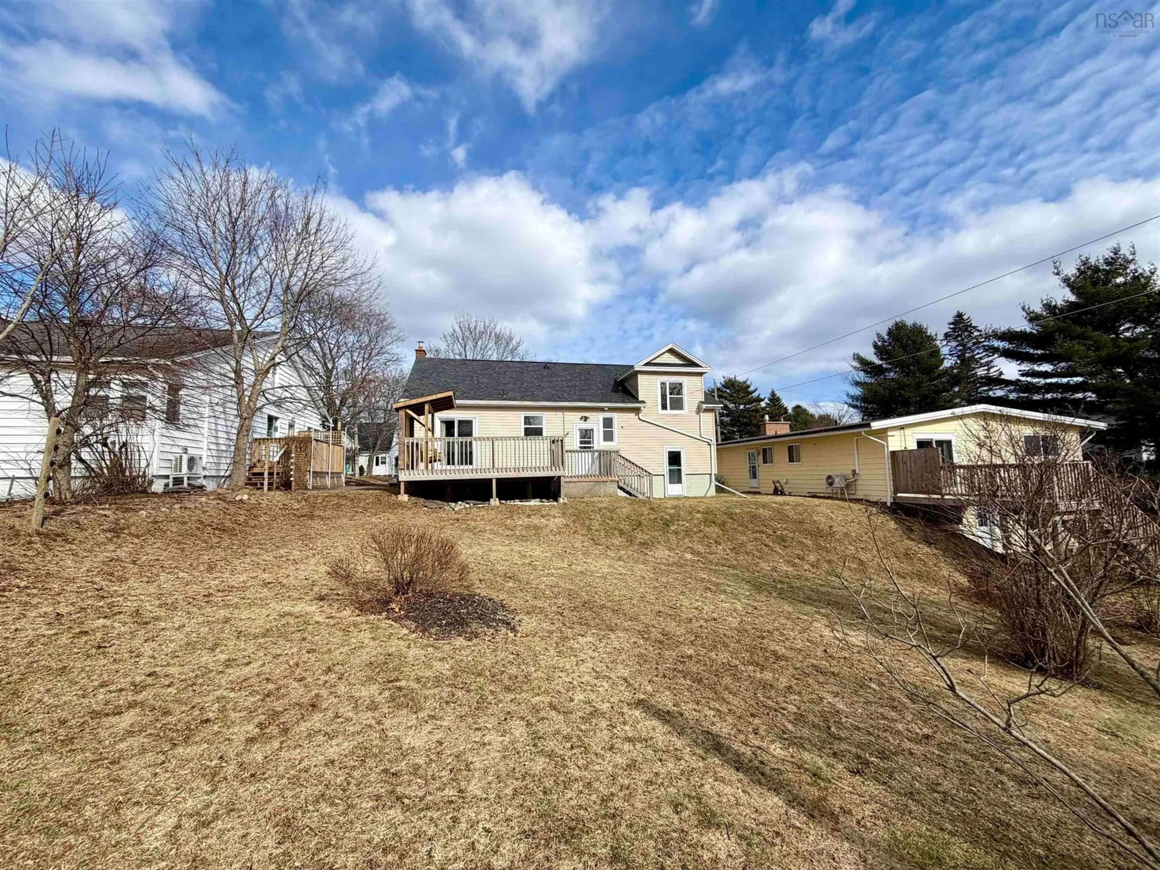 A pic from outside/outdoor area/front of a property/back of a property/a pic from drone, unknown for 80 Roosevelt Ave, Truro Nova Scotia B2N 1B6