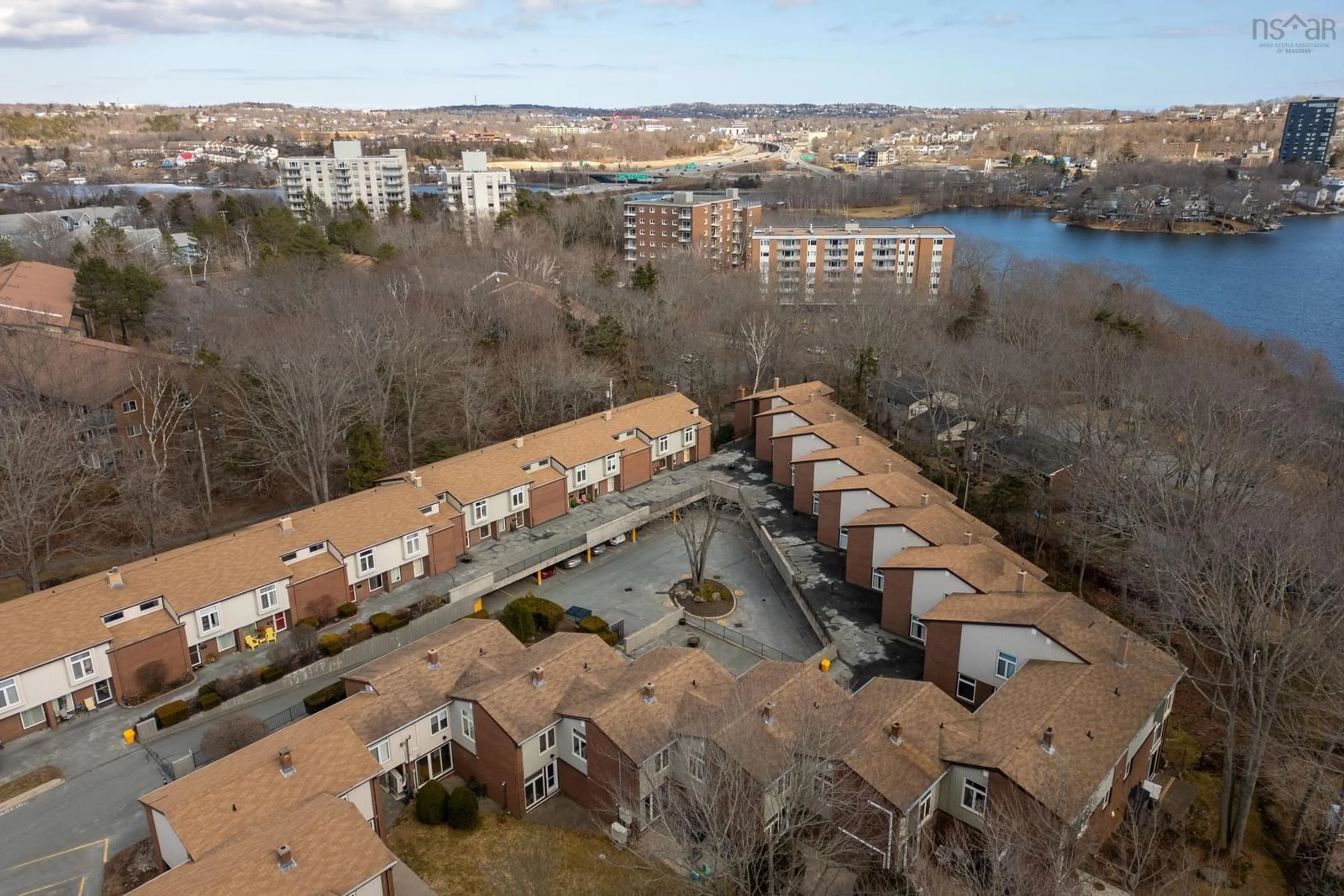 A pic from outside/outdoor area/front of a property/back of a property/a pic from drone, water/lake/river/ocean view for 32 Garden Court Terr, Dartmouth Nova Scotia B3A 3S6