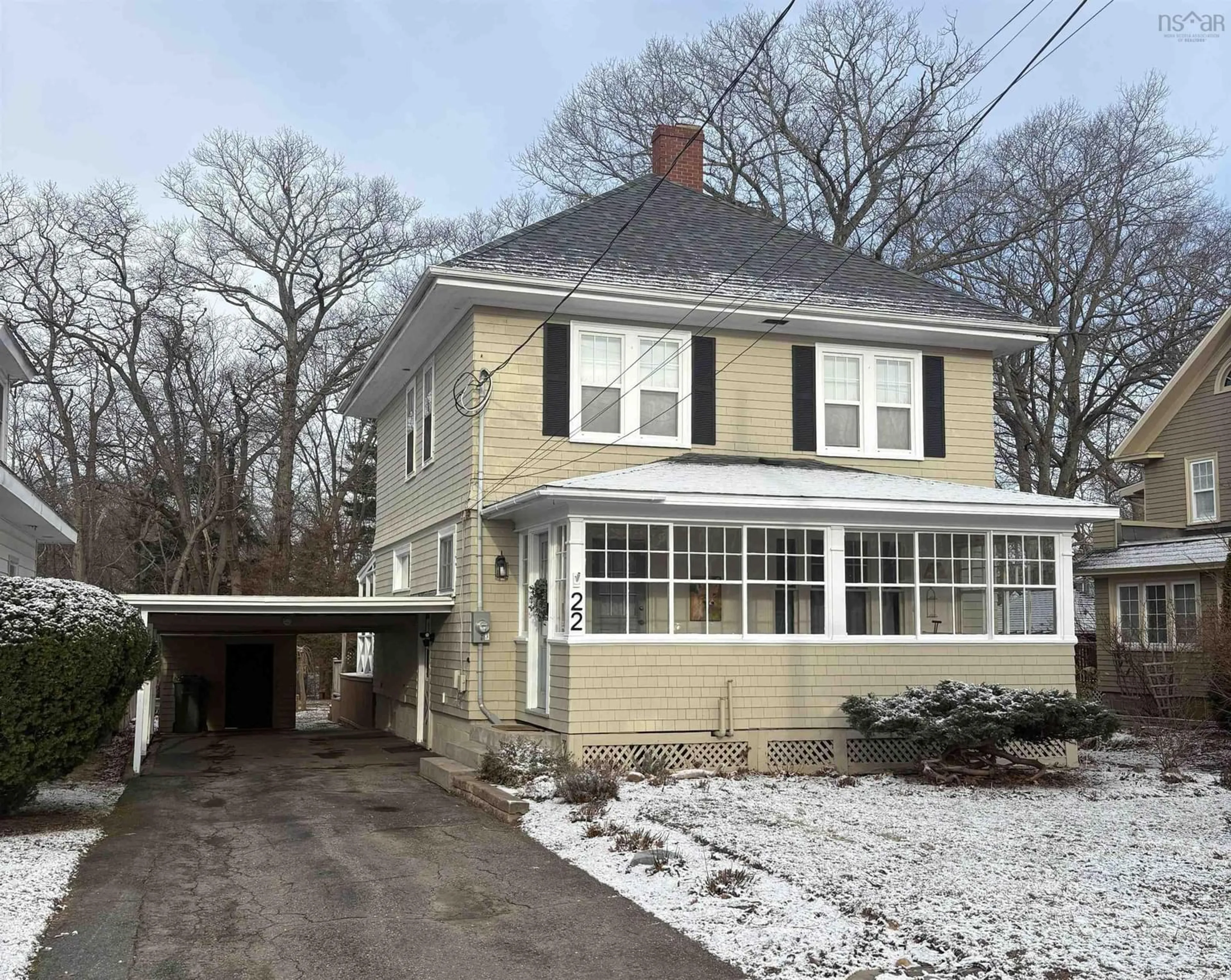 Home with vinyl exterior material, street for 22 Caldwell Ave, Kentville Nova Scotia B4N 2C6