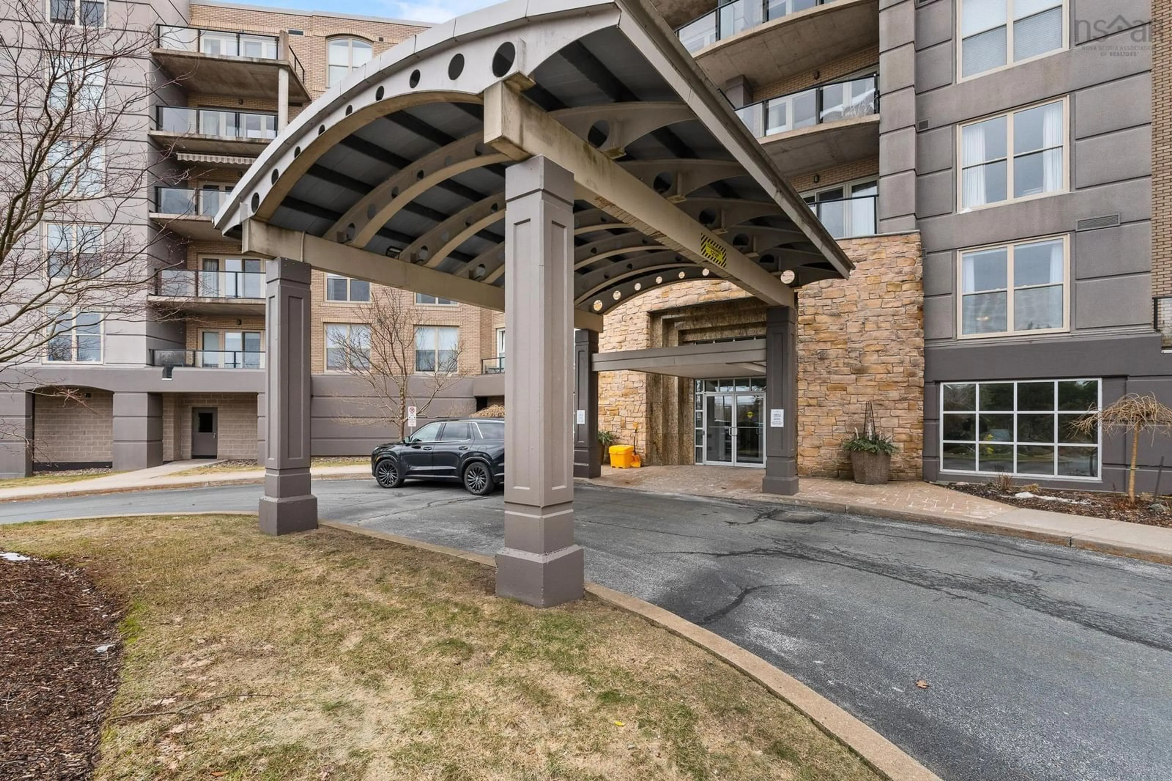 Indoor foyer for 36 Southgate Dr #407, Bedford Nova Scotia B4A 4M4