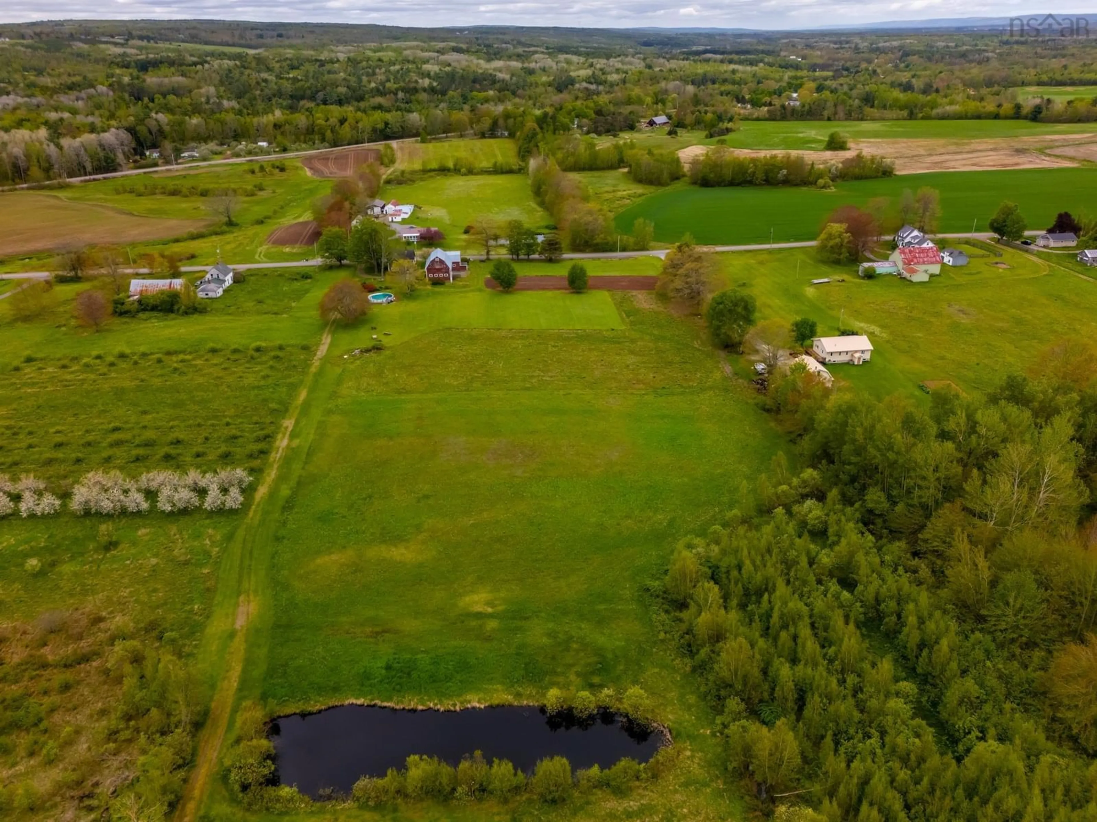 A pic from outside/outdoor area/front of a property/back of a property/a pic from drone, water/lake/river/ocean view for 6994 Aylesford Rd, Factorydale Nova Scotia B0P 1C0