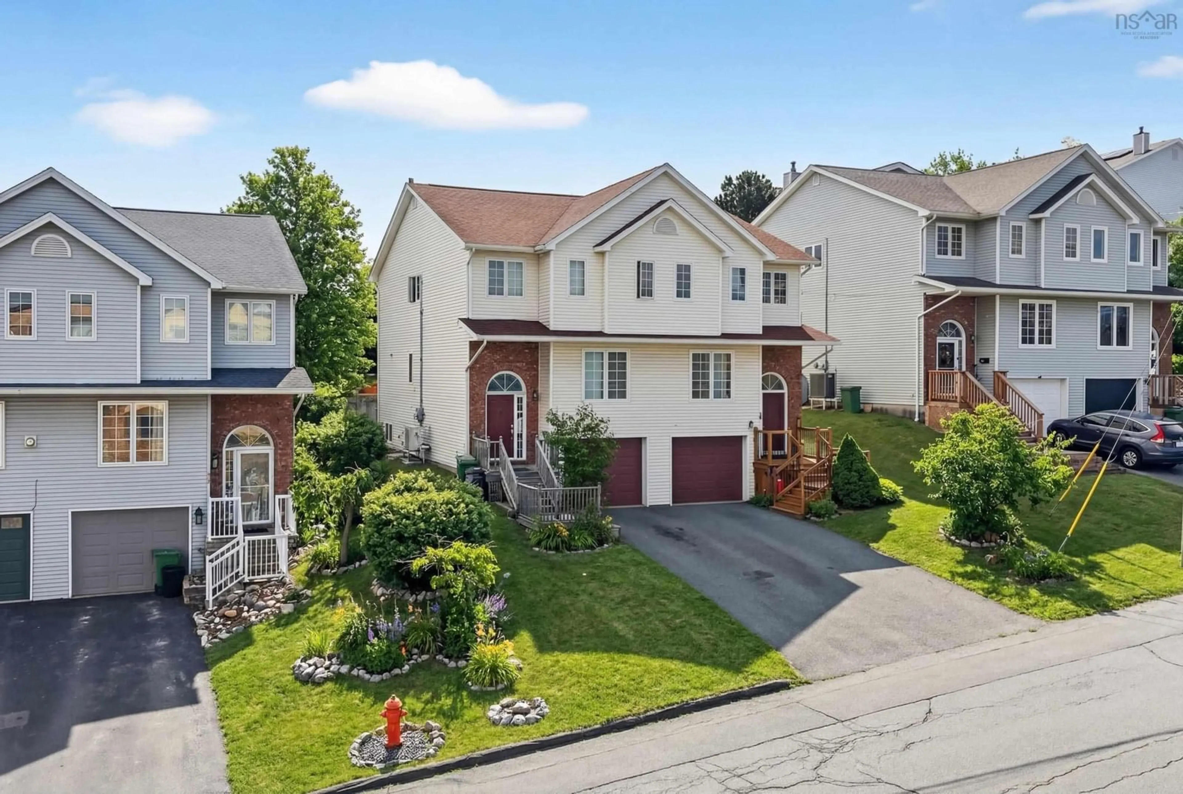 A pic from outside/outdoor area/front of a property/back of a property/a pic from drone, street for 38 Evans Ave, Halifax Nova Scotia B3M 1C2