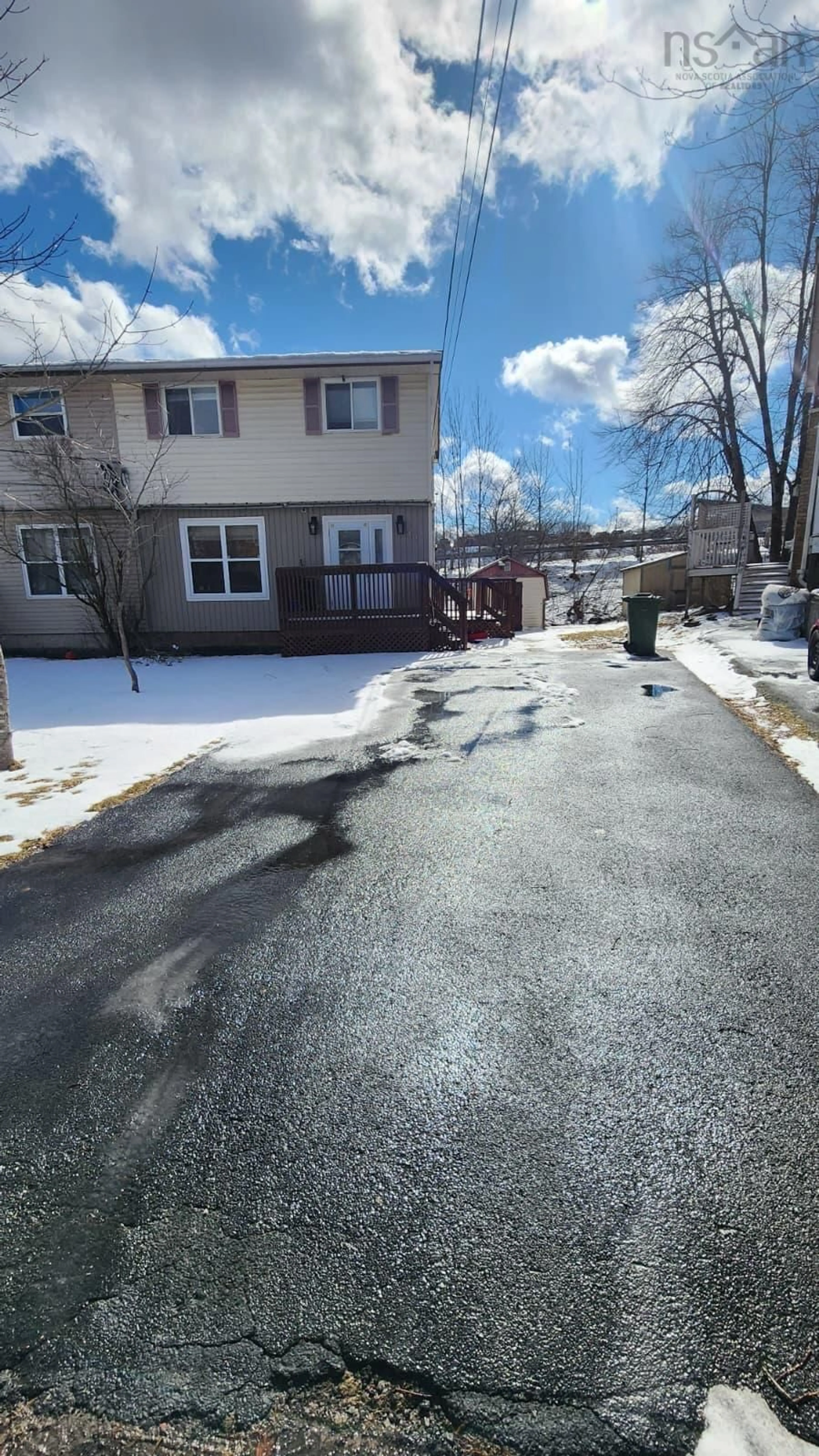 A pic from outside/outdoor area/front of a property/back of a property/a pic from drone, street for 40 Gordon Crt, Lower Sackville Nova Scotia B4E 2E6