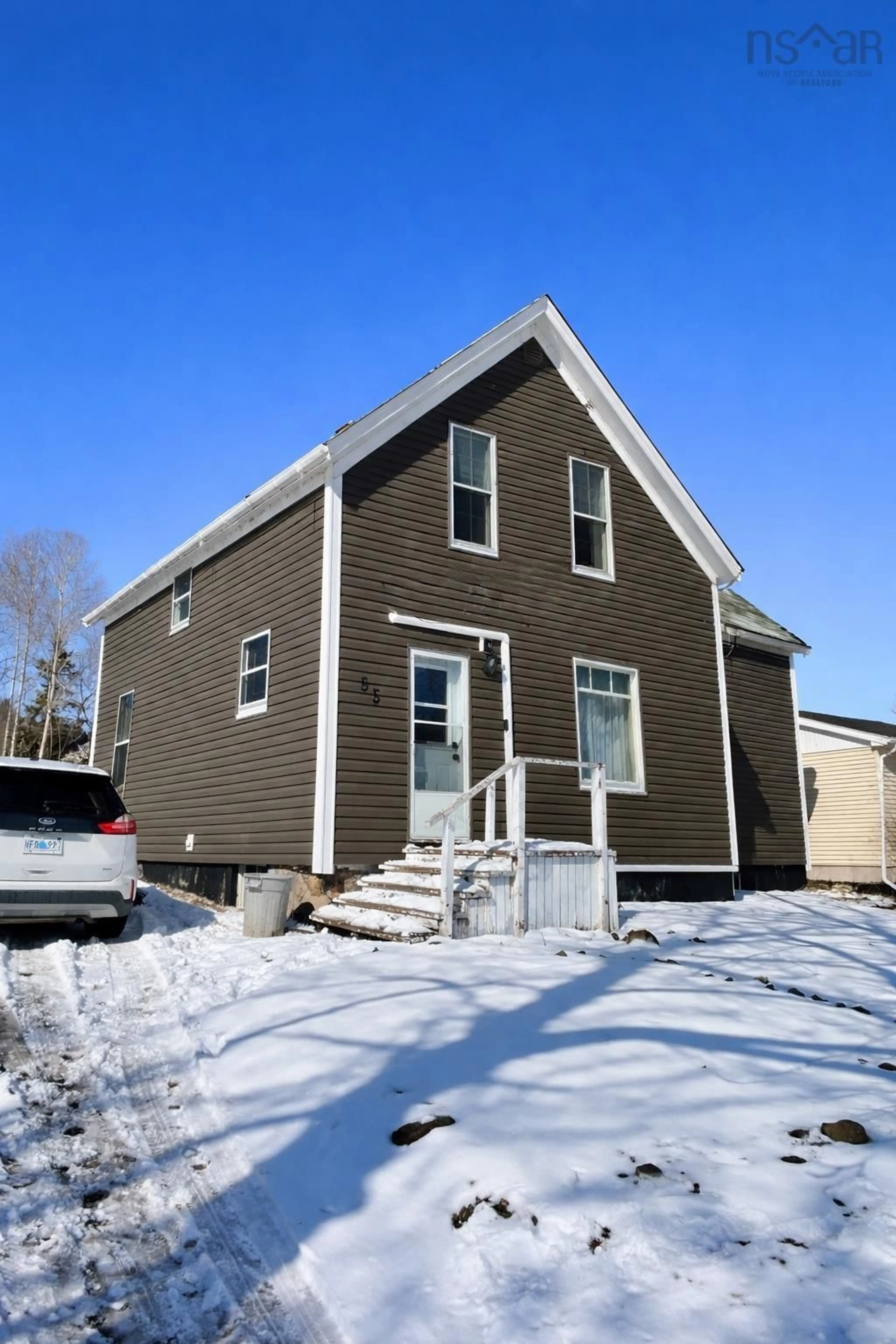 Home with vinyl exterior material, building for 55 View St, New Glasgow Nova Scotia B2H 2G3