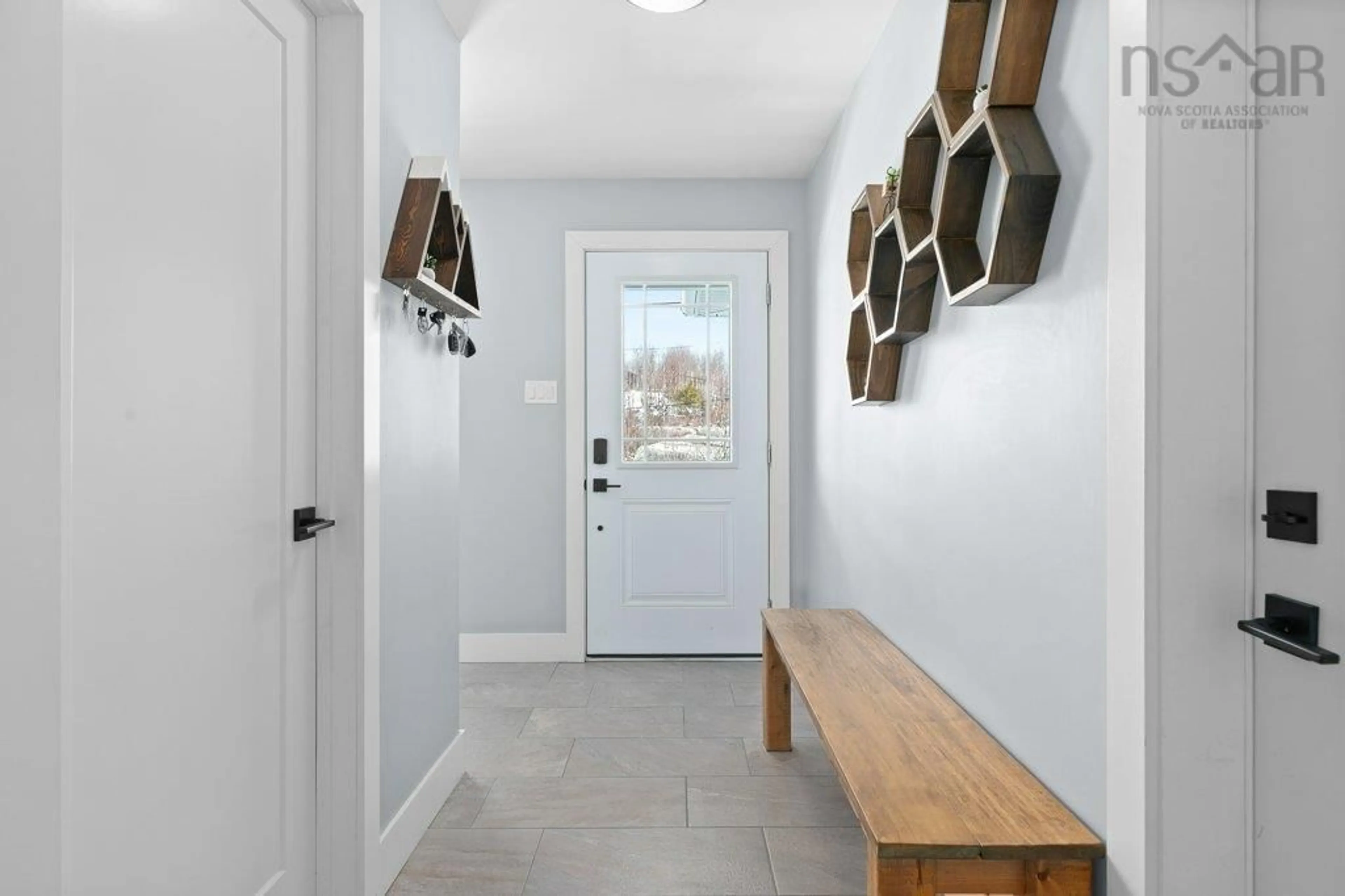 Indoor entryway for 355 Alabaster Way, Halifax Nova Scotia B3P 0H3
