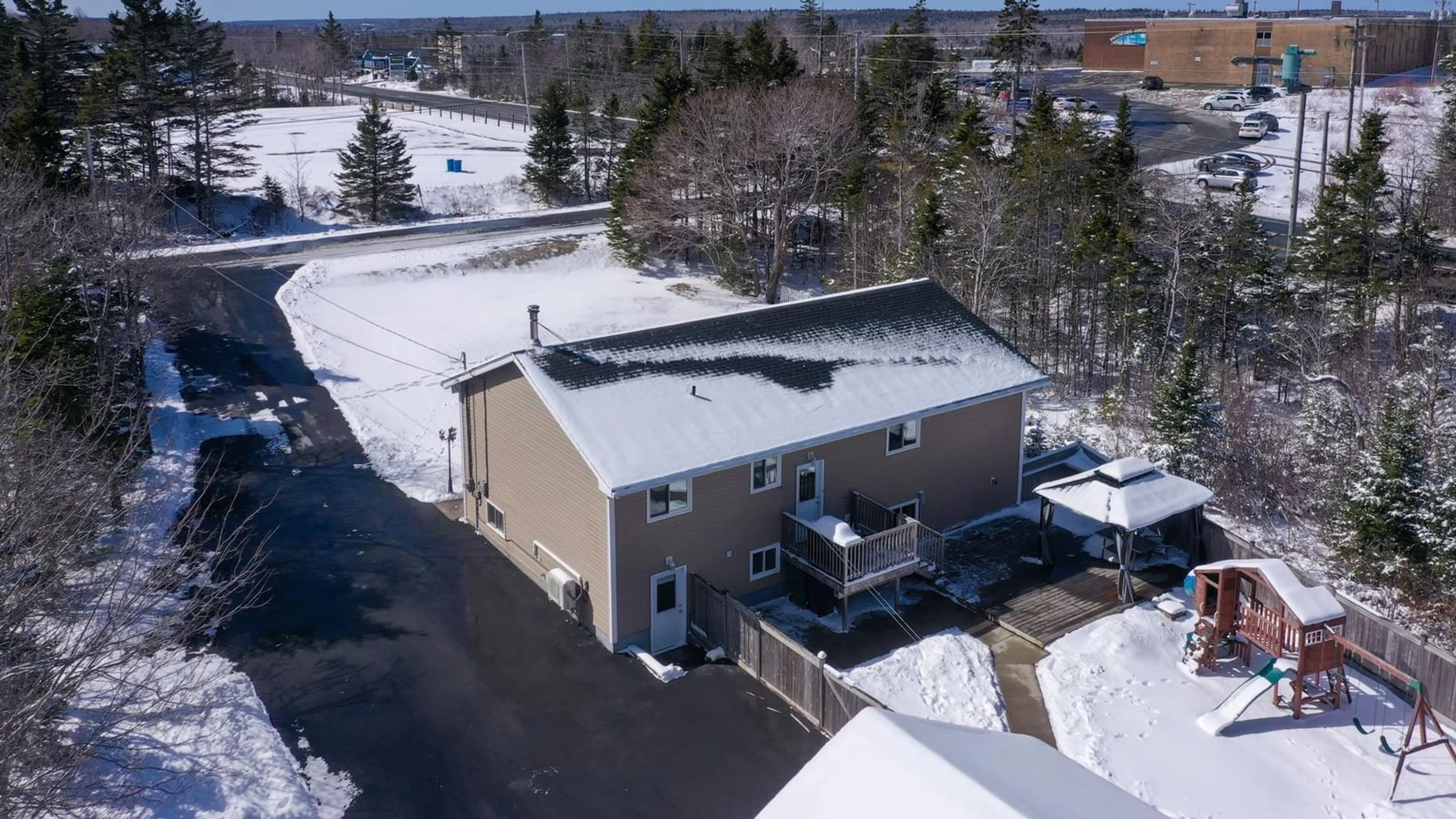 A pic from outside/outdoor area/front of a property/back of a property/a pic from drone, building for 2 Mersey Crt, Hatchet Lake Nova Scotia B3T 1R7