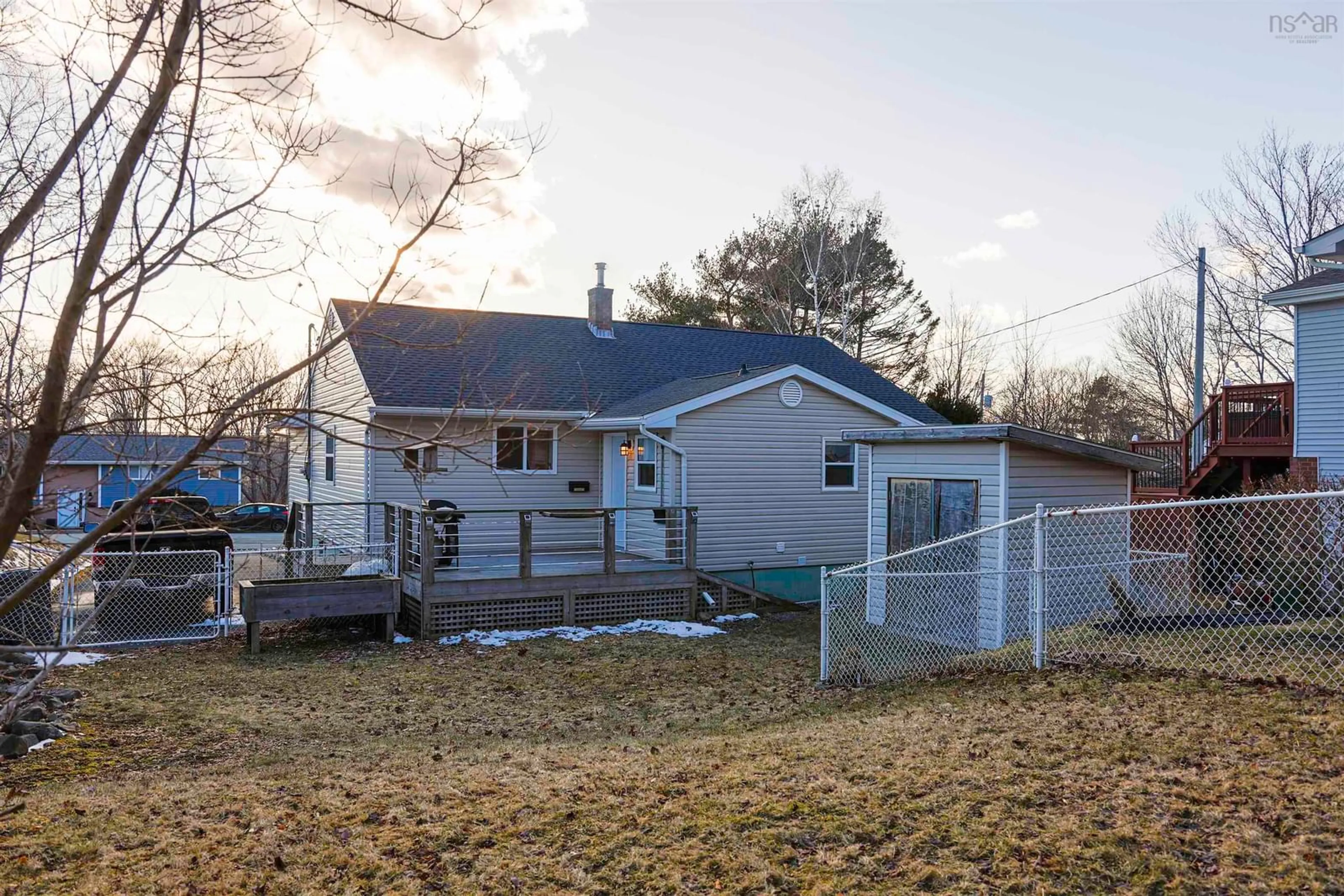 A pic from outside/outdoor area/front of a property/back of a property/a pic from drone, street for 33 Micmac Dr, Dartmouth Nova Scotia B2X 2H4