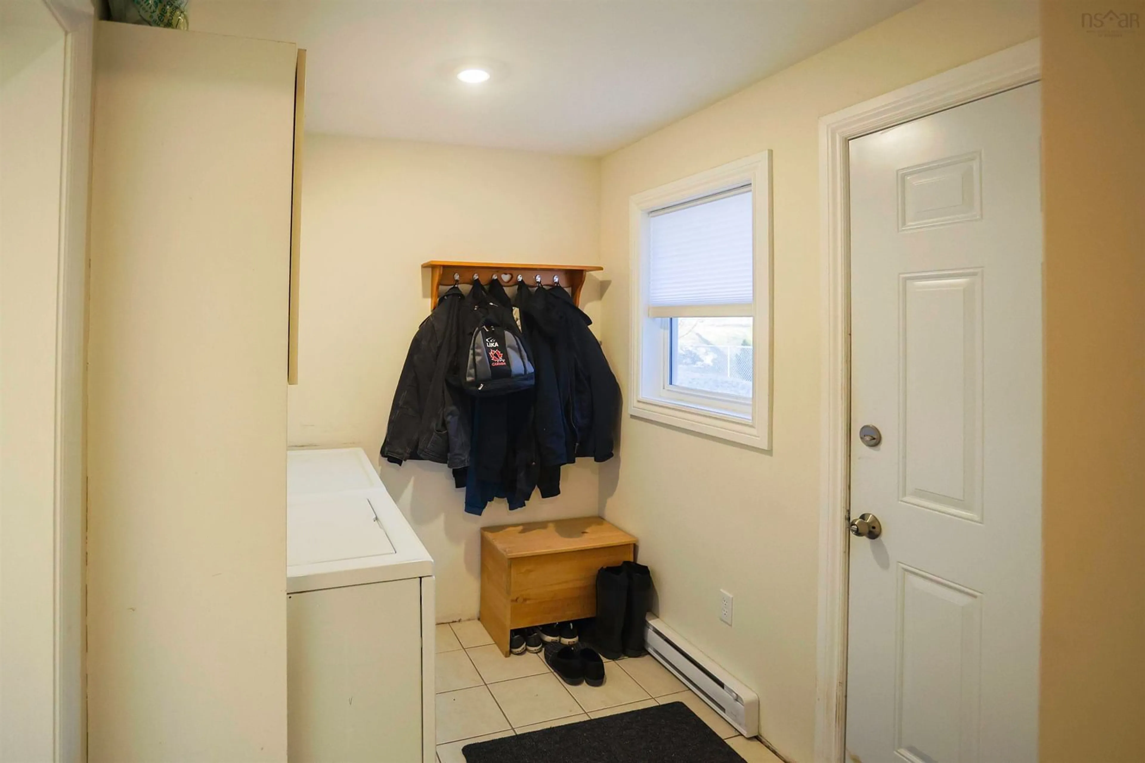 Unknown for 33 Micmac Dr, Dartmouth Nova Scotia B2X 2H4